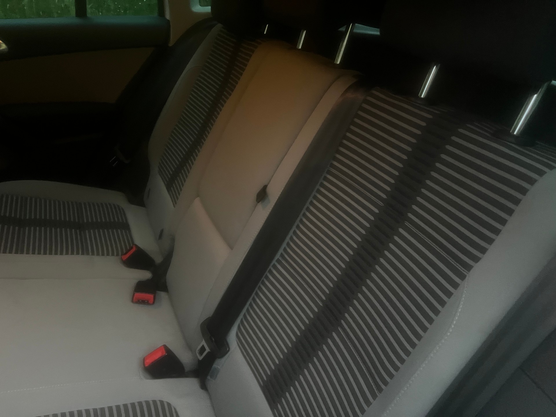VW Tiguan 2.0 TDI Sport&Style DSG-image-8
