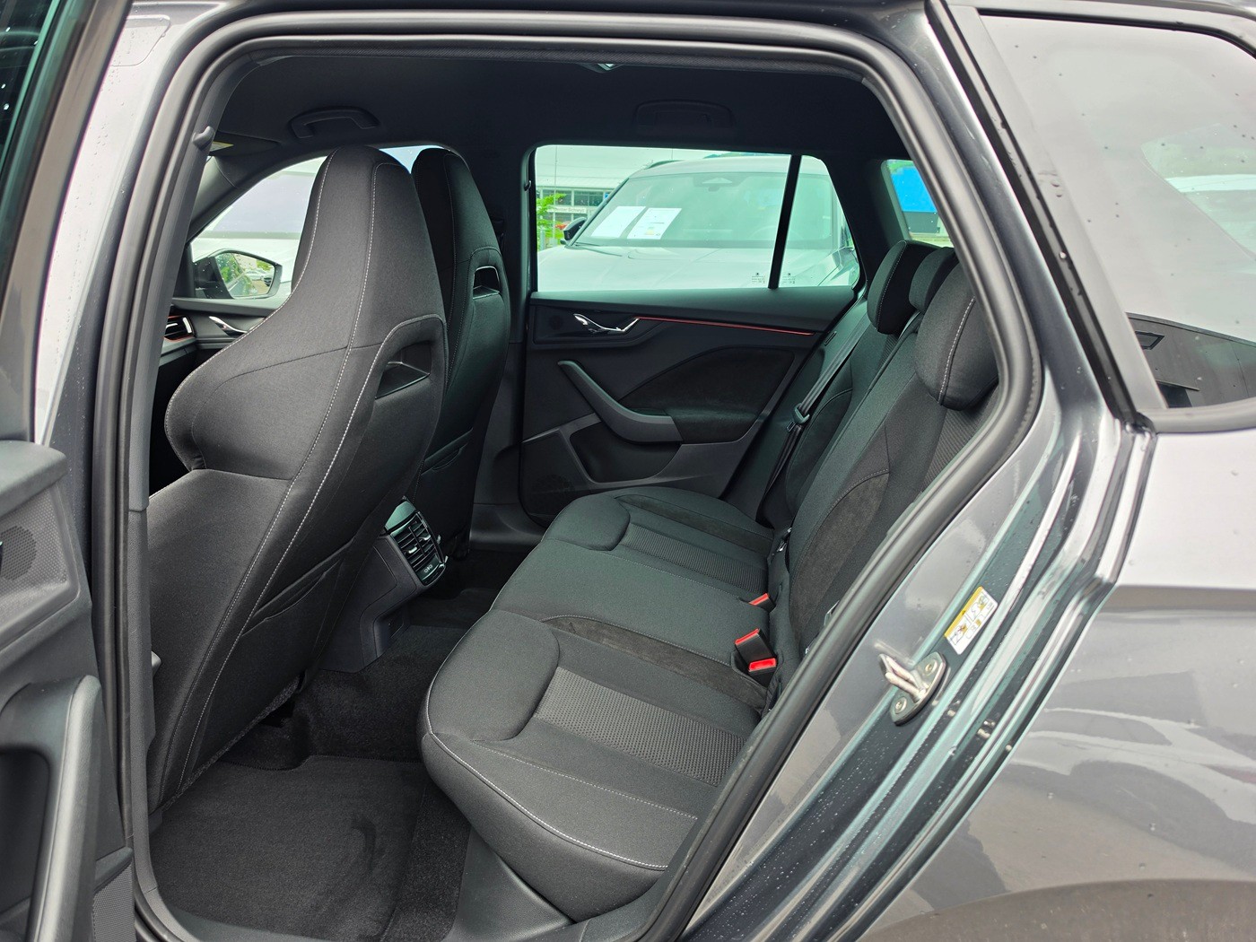 SKODA Kamiq 1.5 TSI Dynamic DSG-image-9