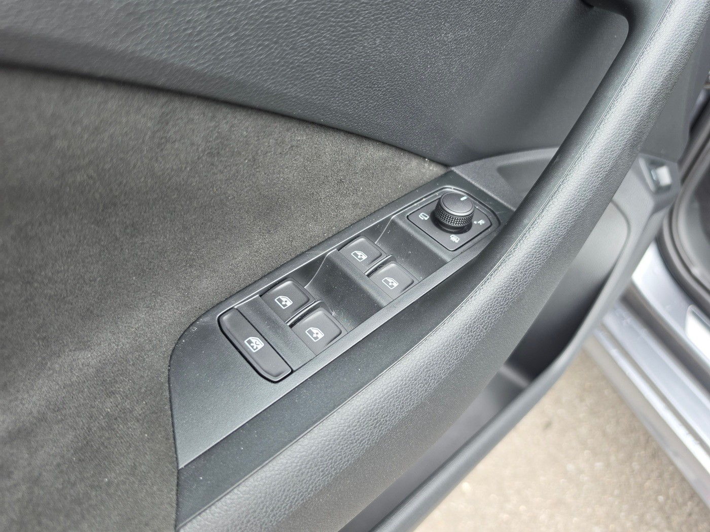 SKODA Kamiq 1.5 TSI Dynamic DSG-image-19