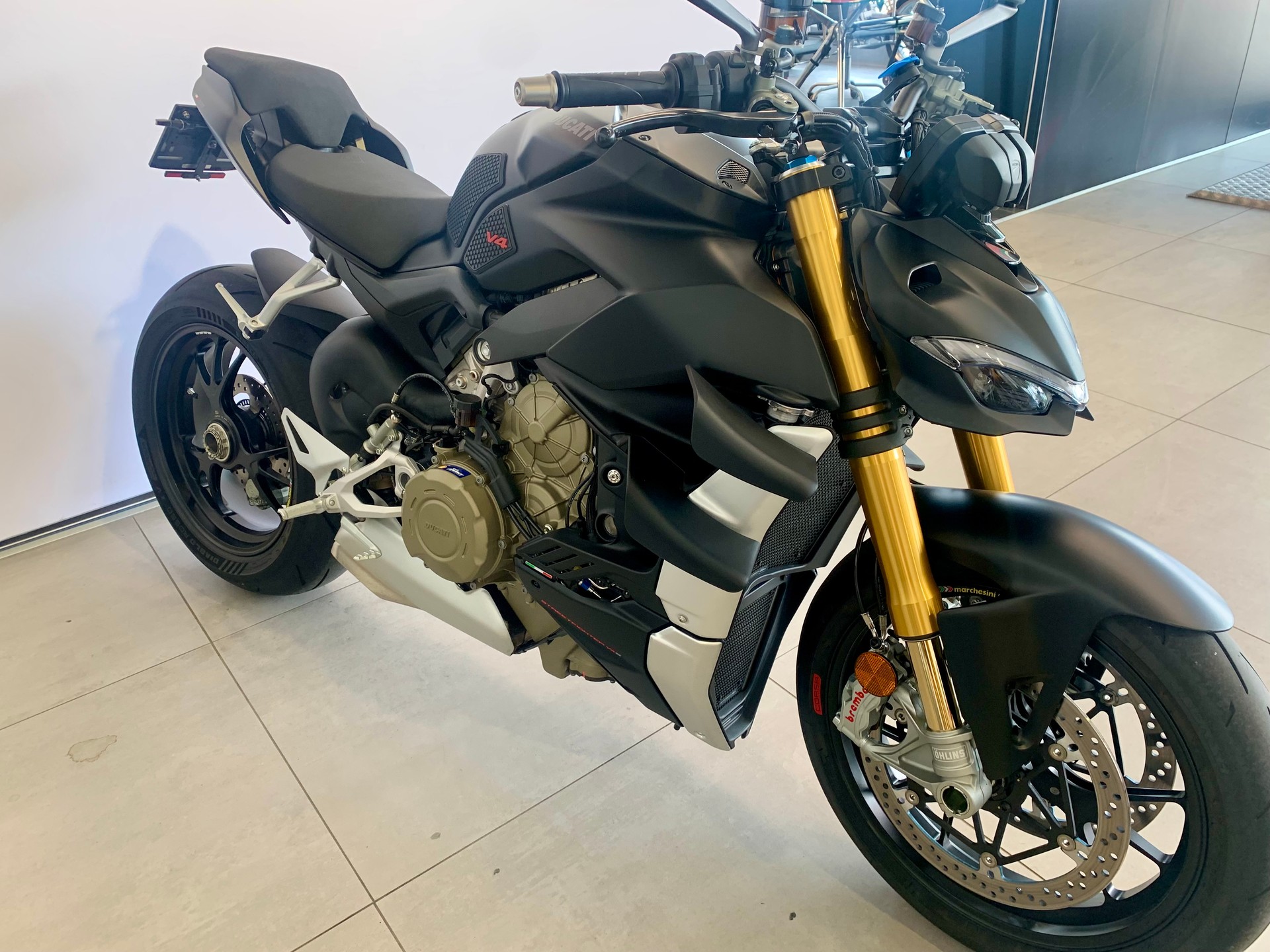 DUCATI Streetfighter V4 S-image-7