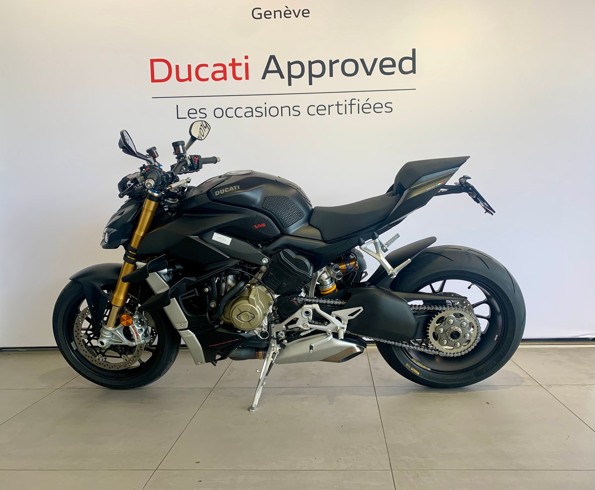 DUCATI Streetfighter V4 S-showroom-element-1