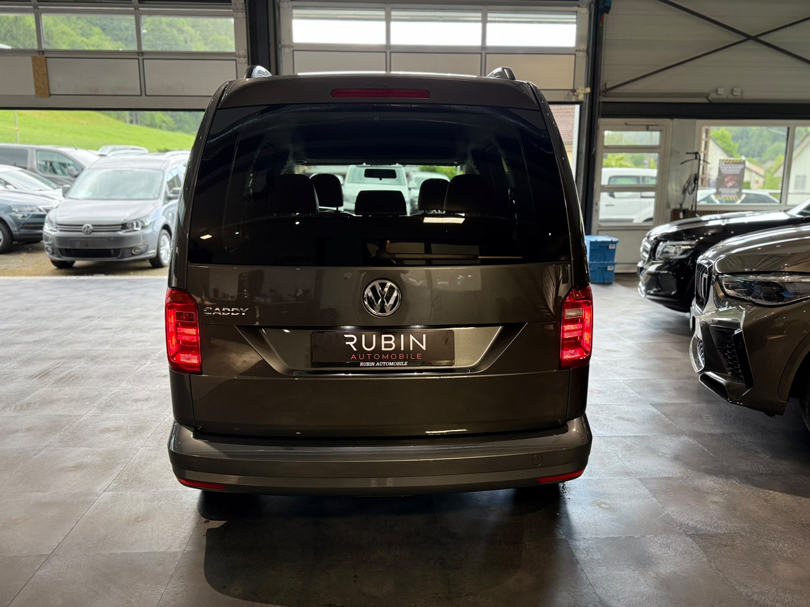 VW Caddy 1.0 TSI Trendline-image-3