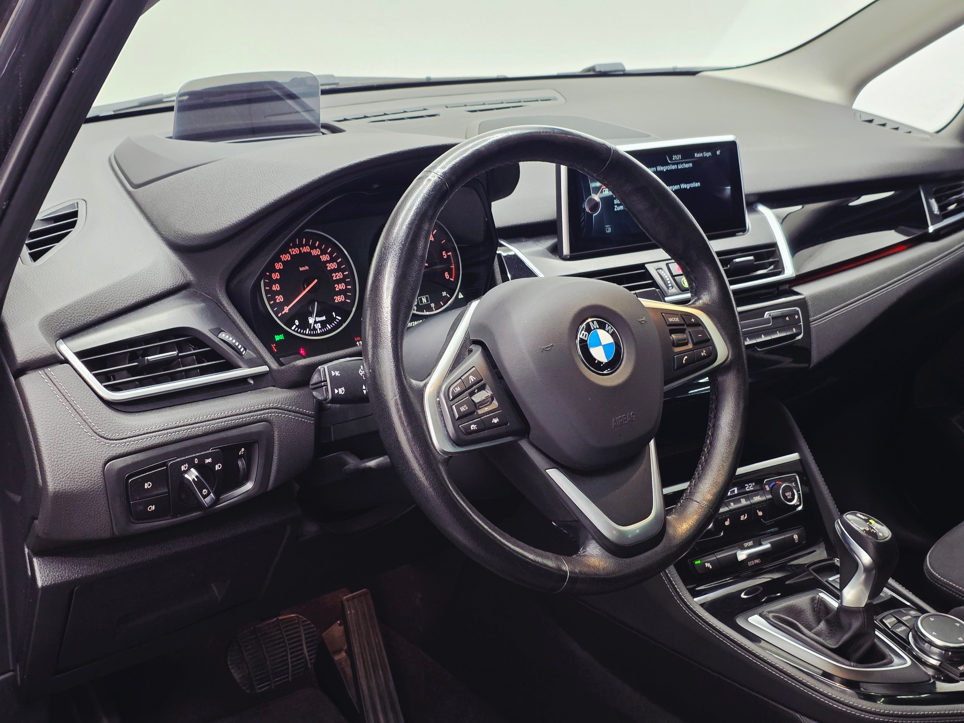 BMW 220i Active Tourer SPORT LINE Steptronic 192 PS*FRISCH MFK*8 FACH RÄDER*TOP AUSSTATTUNG*AHK*-image-1
