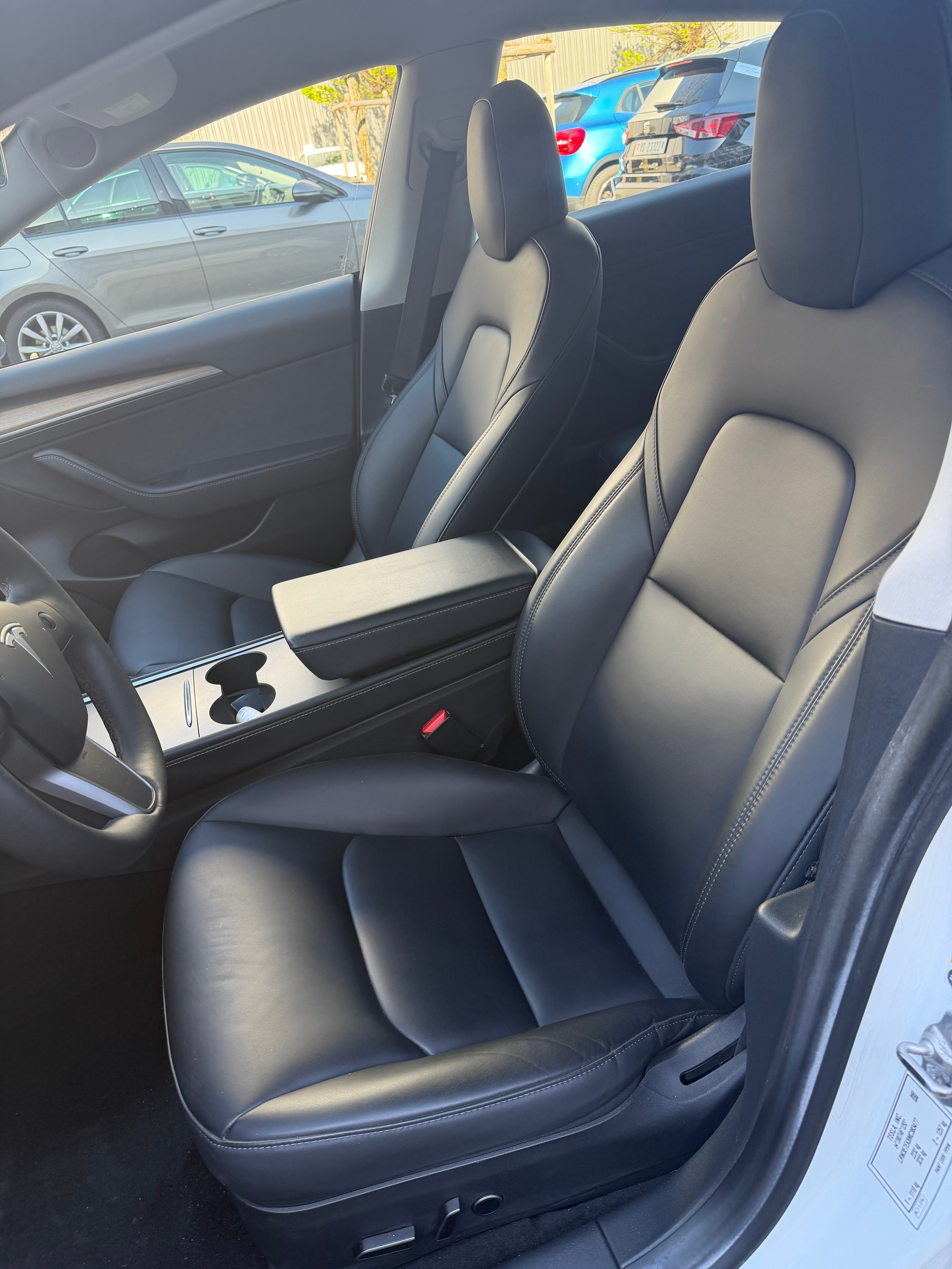 TESLA Long Range AWD Dual Motor-image-5