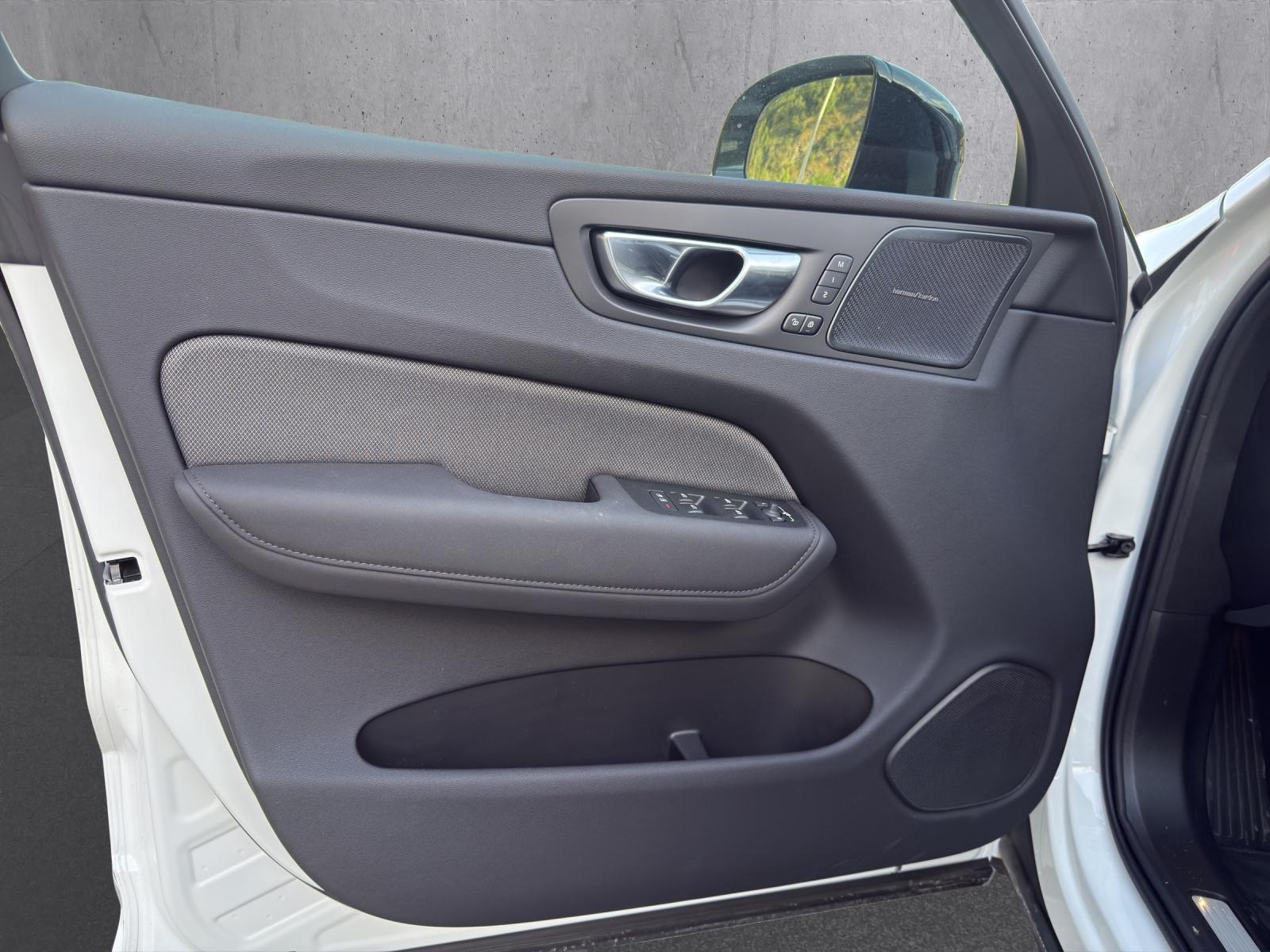 Image VOLVO XC60 XC60 T8 eAWD PluginHybrid Black Edition Geartronic