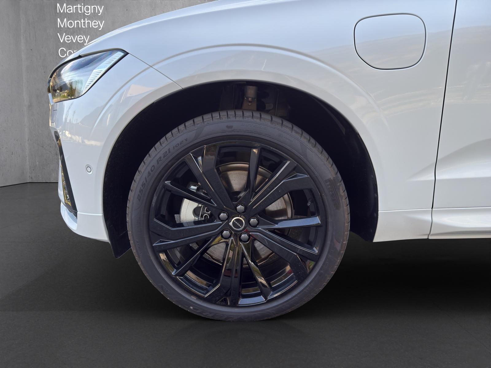 VOLVO XC60 T8 eAWD PluginHybrid Black Edition Geartronic-image-7