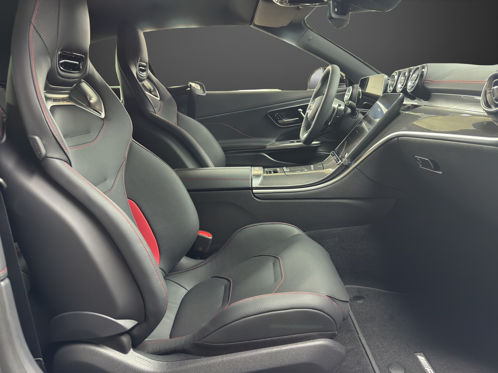 MERCEDES-BENZ CLE 53 4MATIC+ Cabriolet-image-11