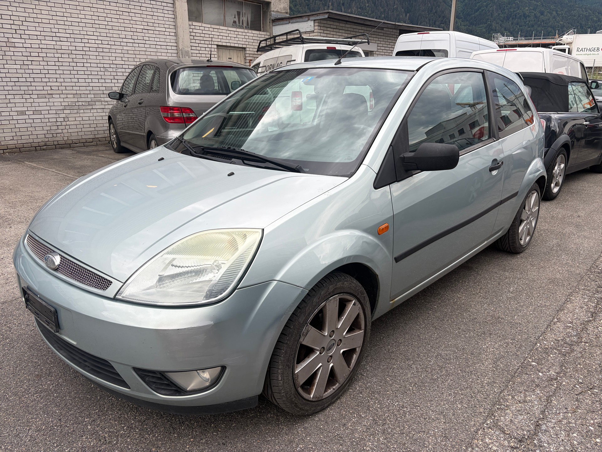 FORD Fiesta 1.3 Ambiente-image-0