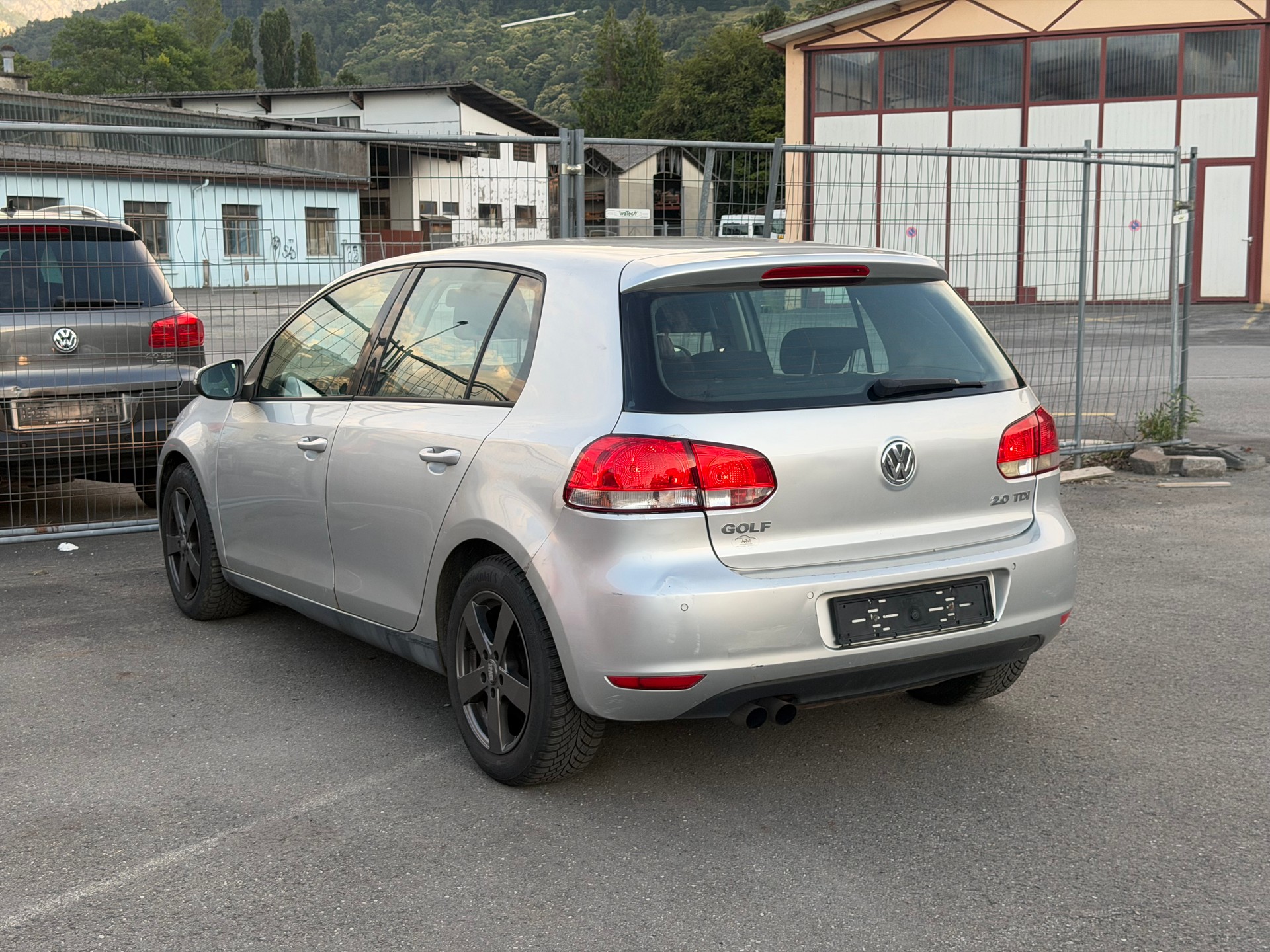 VW Golf 2.0 TDI Highline-image-4