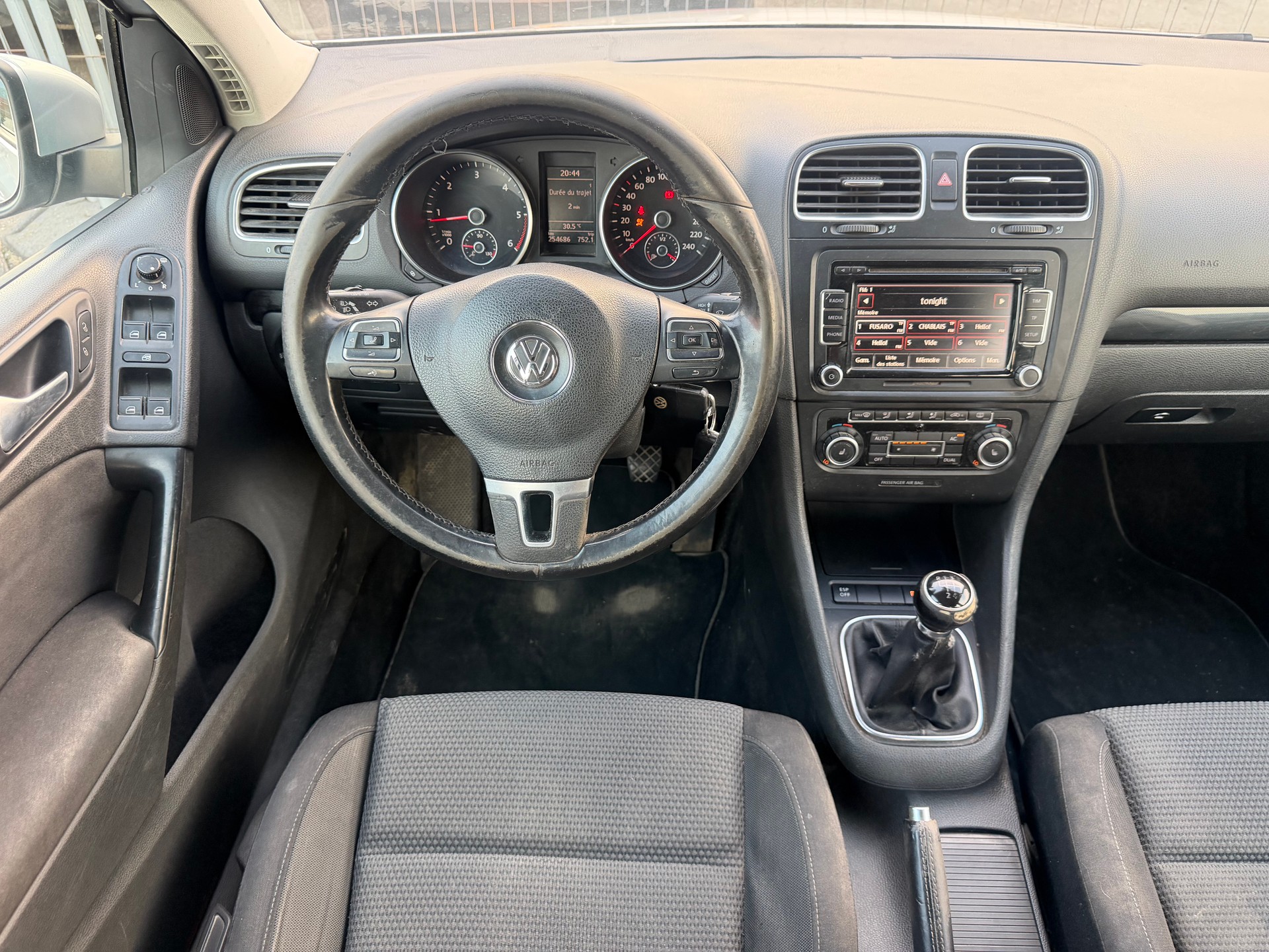 VW Golf 2.0 TDI Highline-image-8