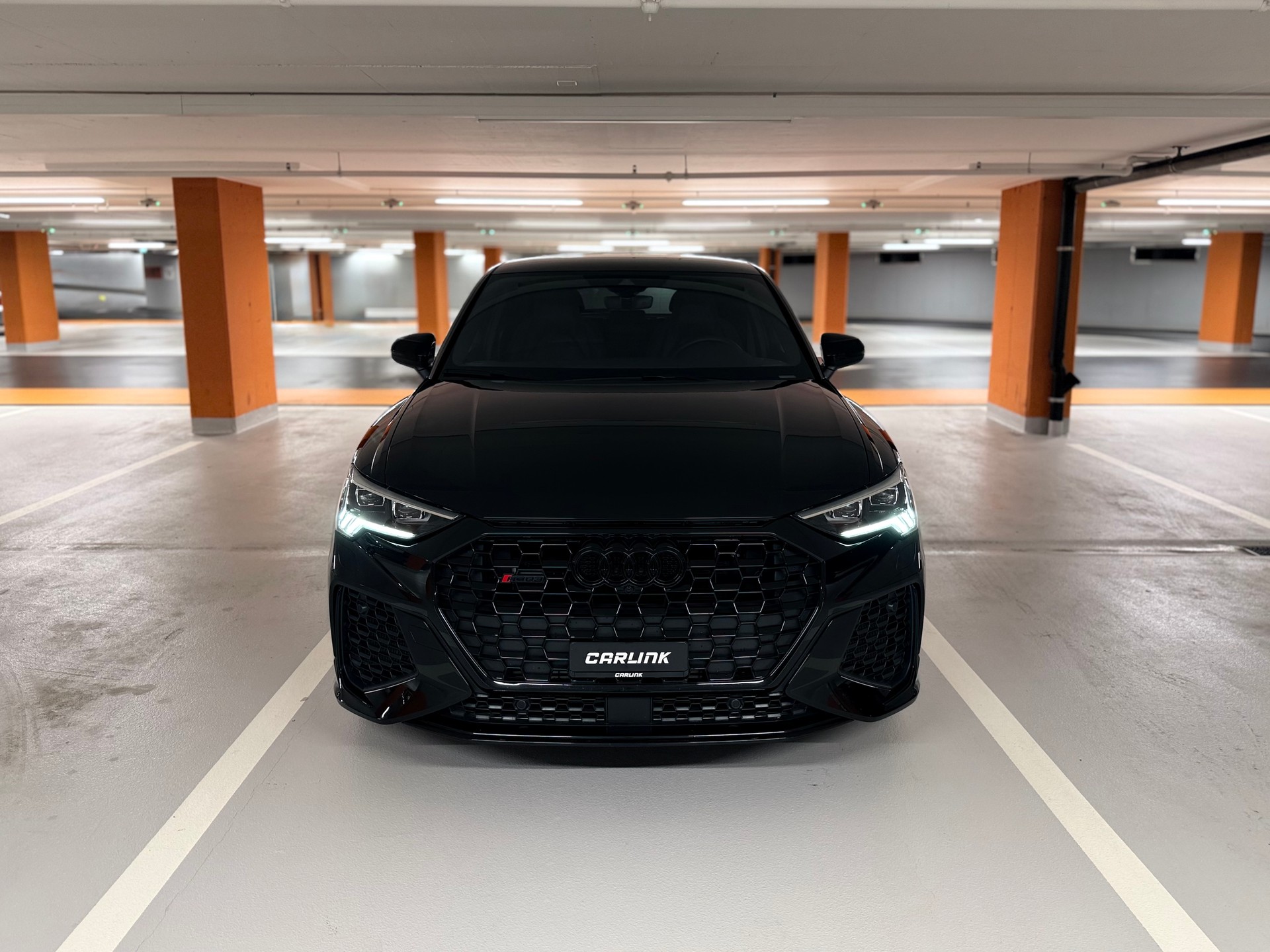 AUDI RS Q3 Sportback quattro S tronic-image-1
