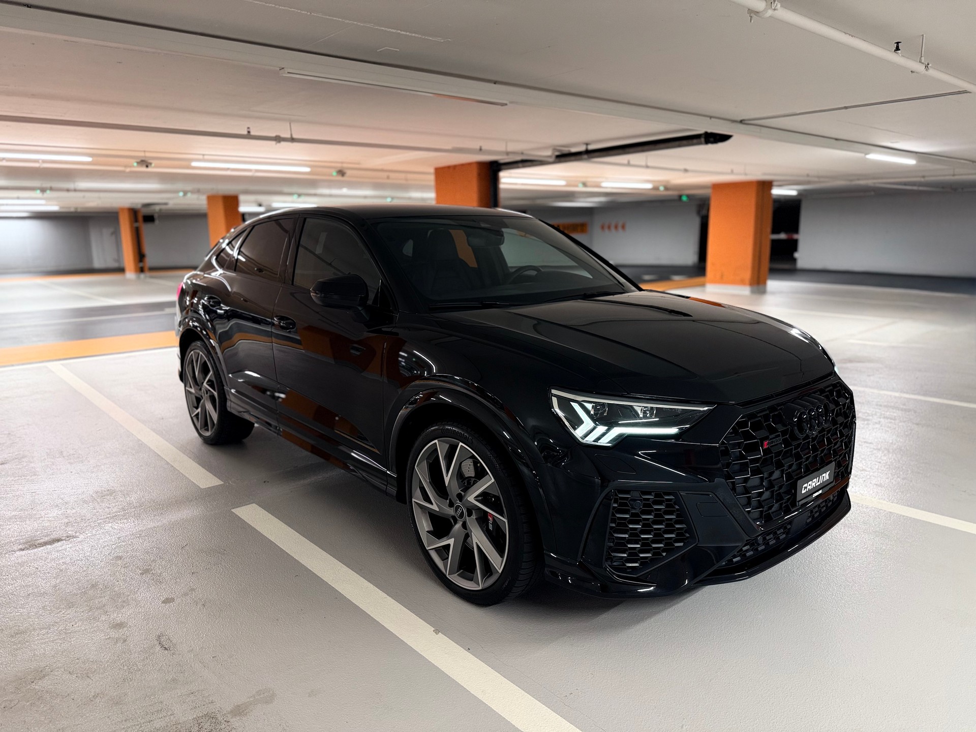 AUDI RS Q3 Sportback quattro S tronic-image-2