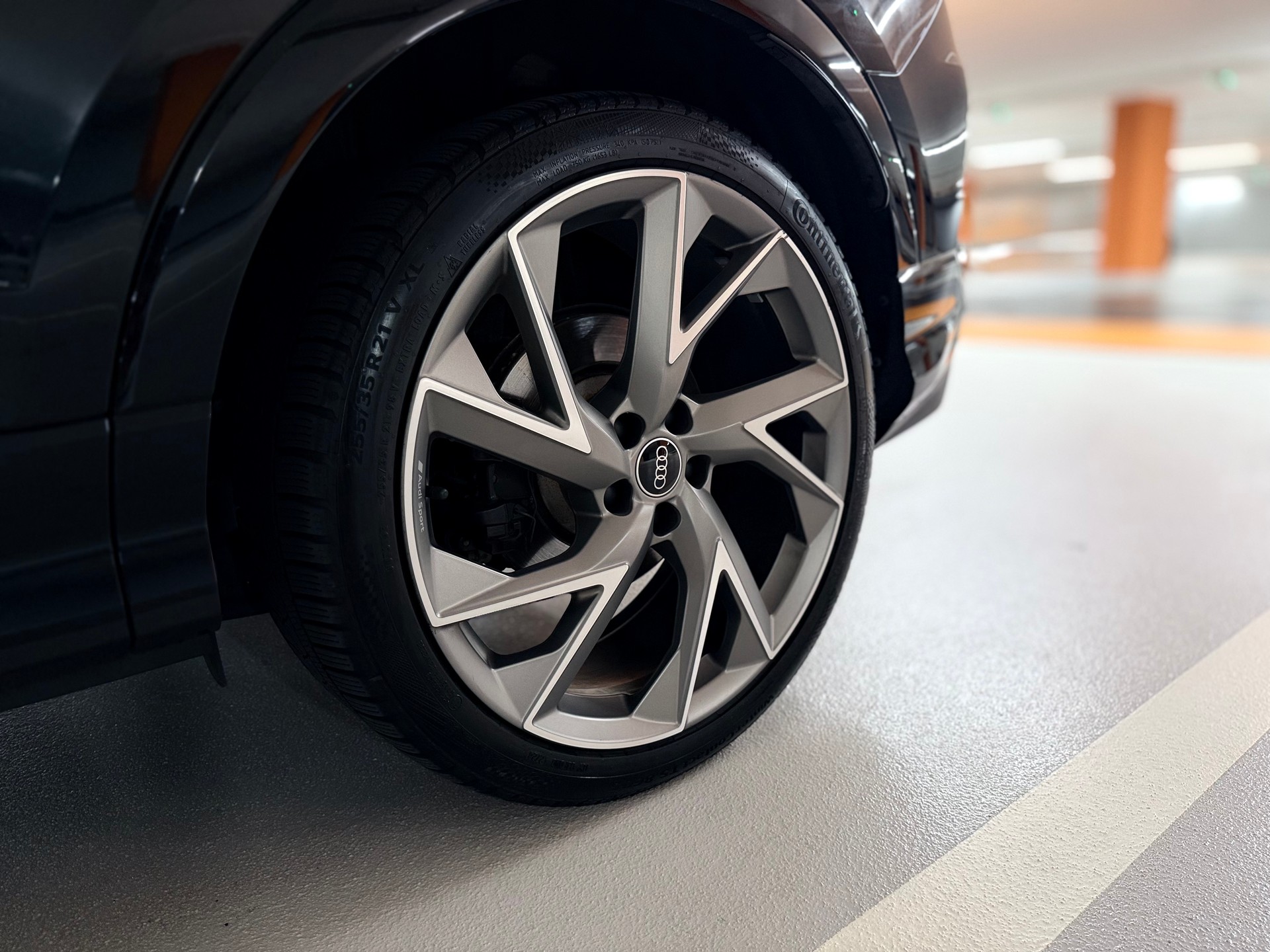 AUDI RS Q3 Sportback quattro S tronic-image-22