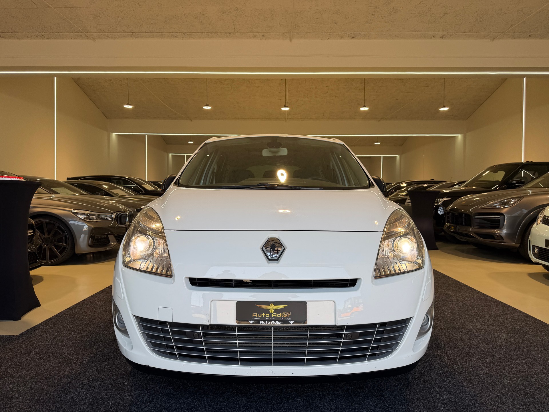 RENAULT Grand Scénic 1.5 dCi Bose EDC-image-0