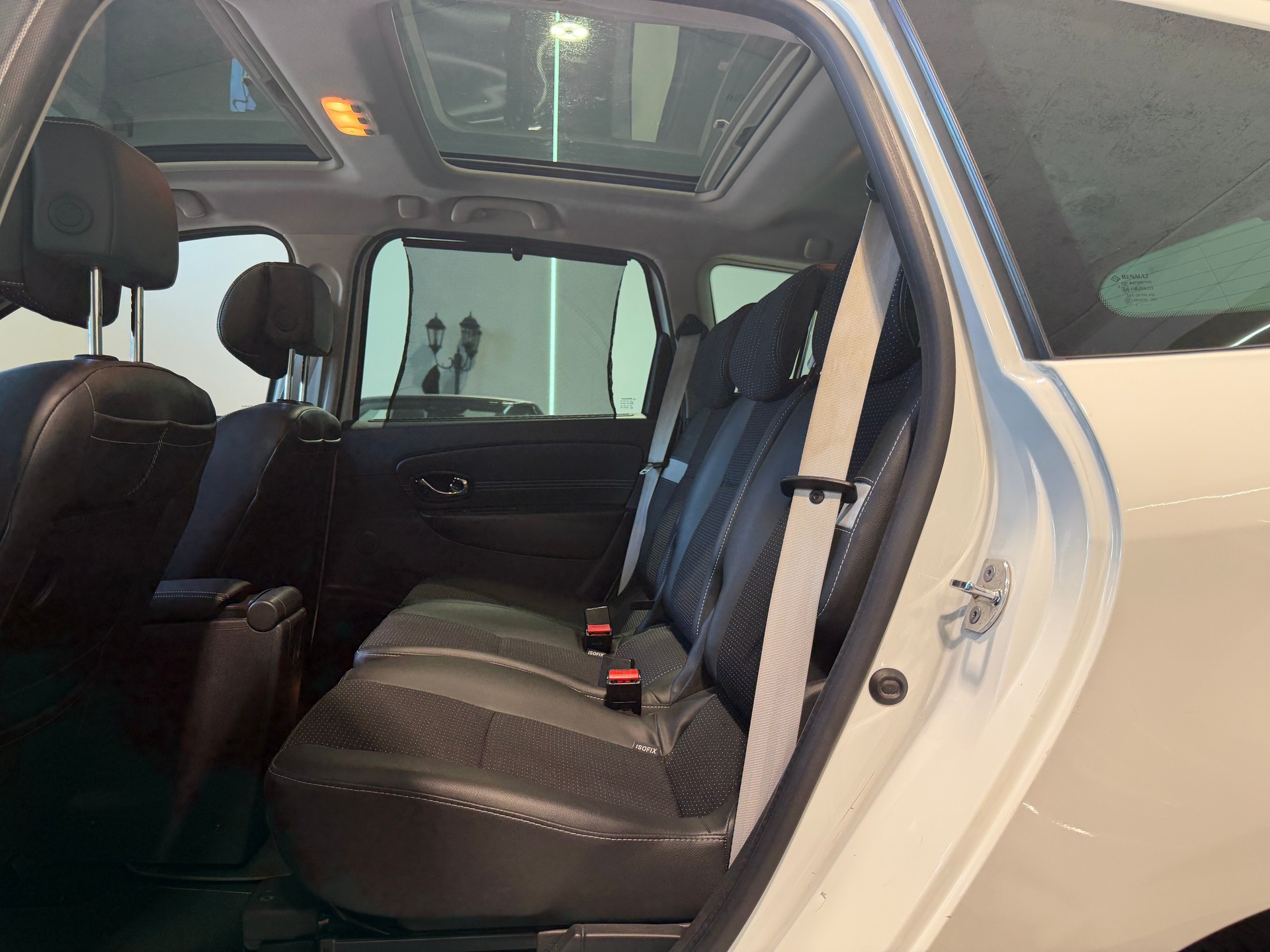 RENAULT Grand Scénic 1.5 dCi Bose EDC-image-14