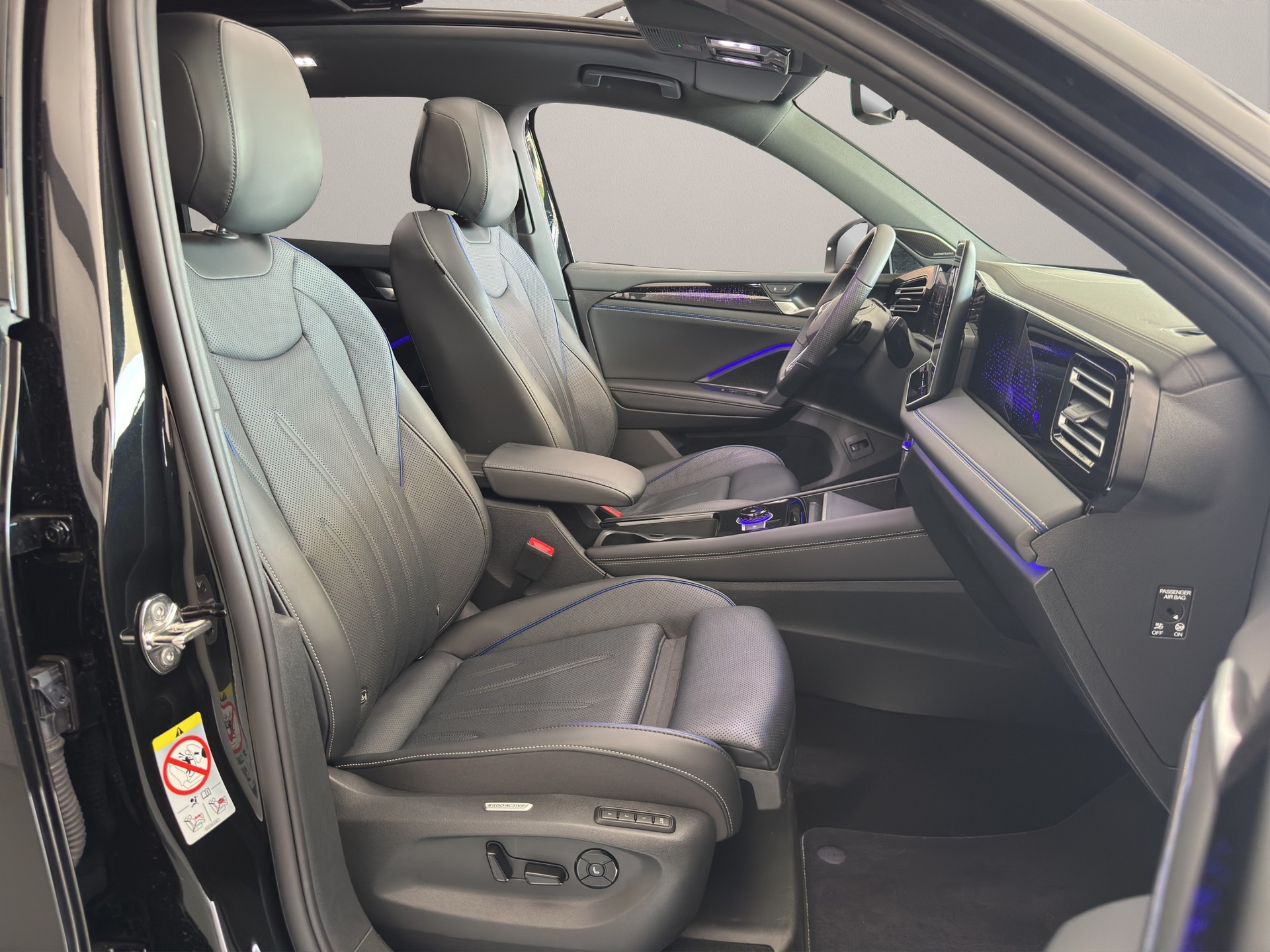VW Tiguan 1.5 TSI evo2 mHEV R-Line DSG-image-8