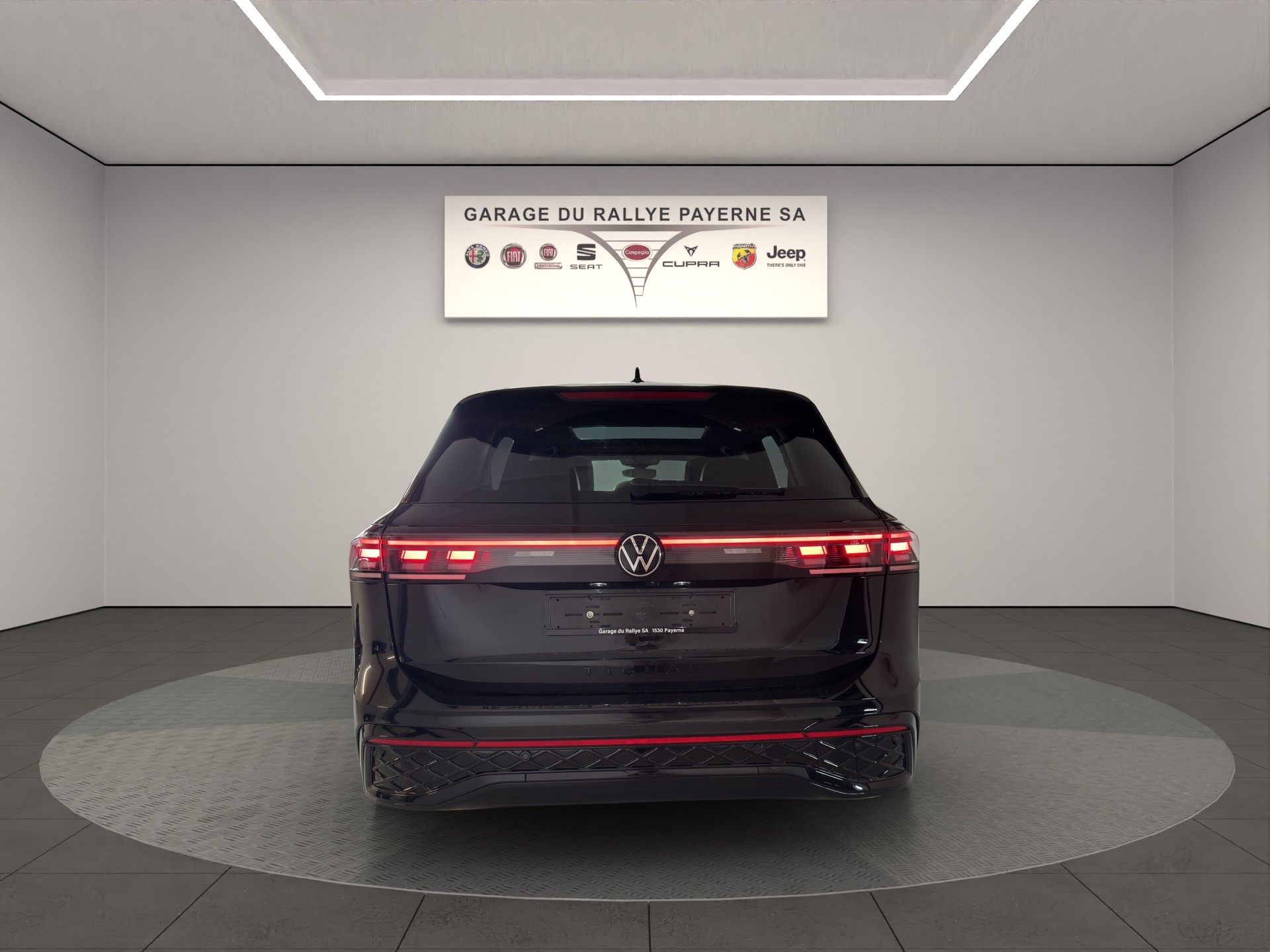 VW Tiguan 1.5 TSI evo2 mHEV R-Line DSG-showroom-element-3