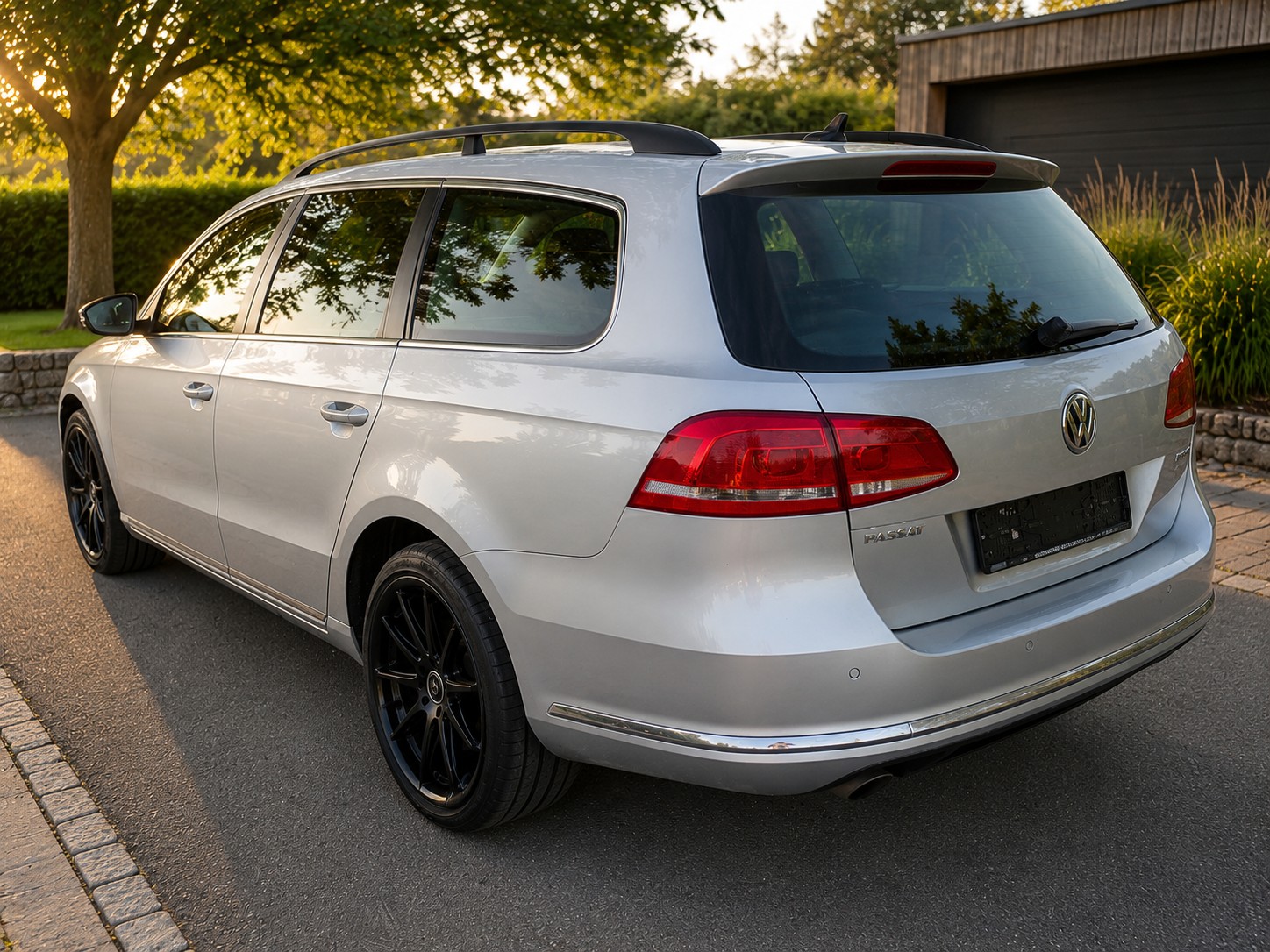 VW Passat Variant 2.0 TDI BMT Comfortline 4-Motion DSG 170PS-image-1