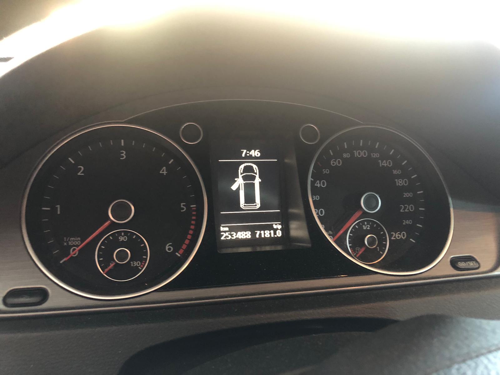 VW Passat Variant 2.0 TDI BMT Comfortline 4-Motion DSG 170PS-image-3