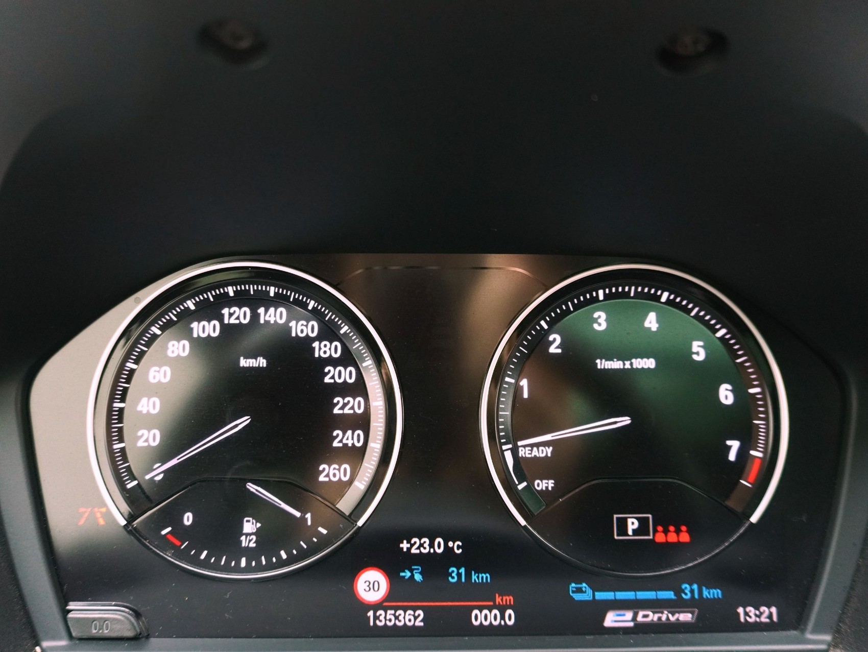 BMW X2 25e xDrive M Sport-image-16