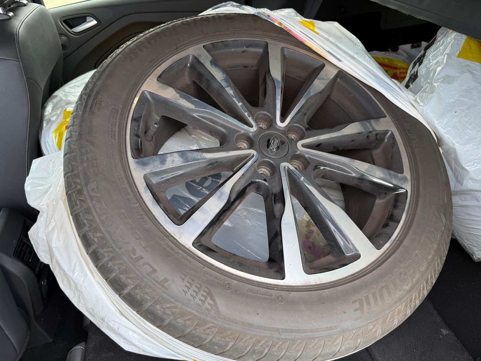 FORD Kuga 2.0 TDCi 180 ST-Line FPS-image-15