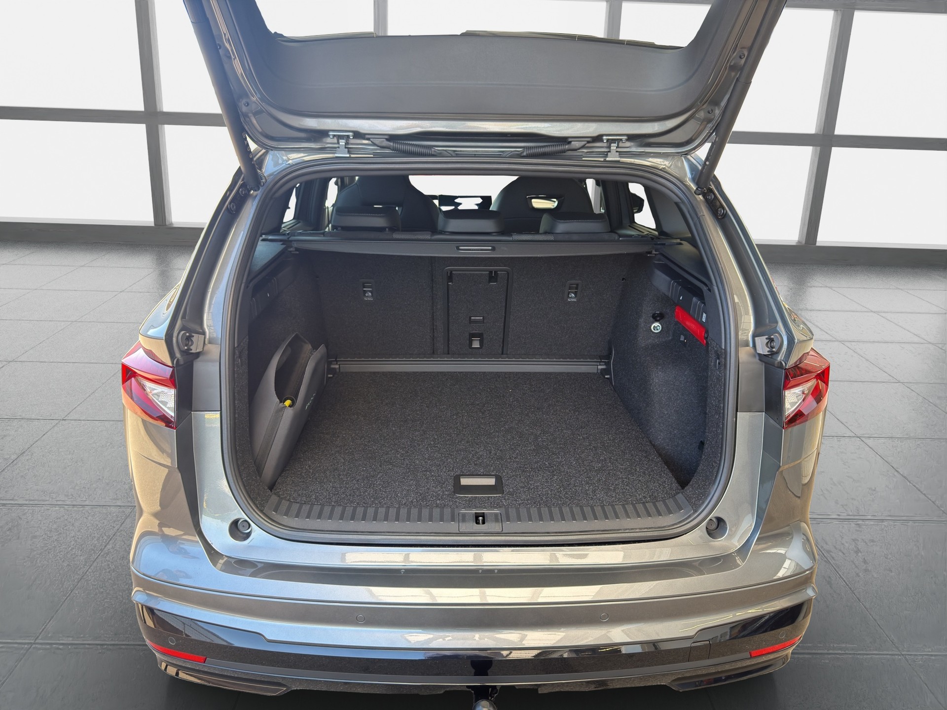 SKODA Enyaq 85 Sportline-image-12