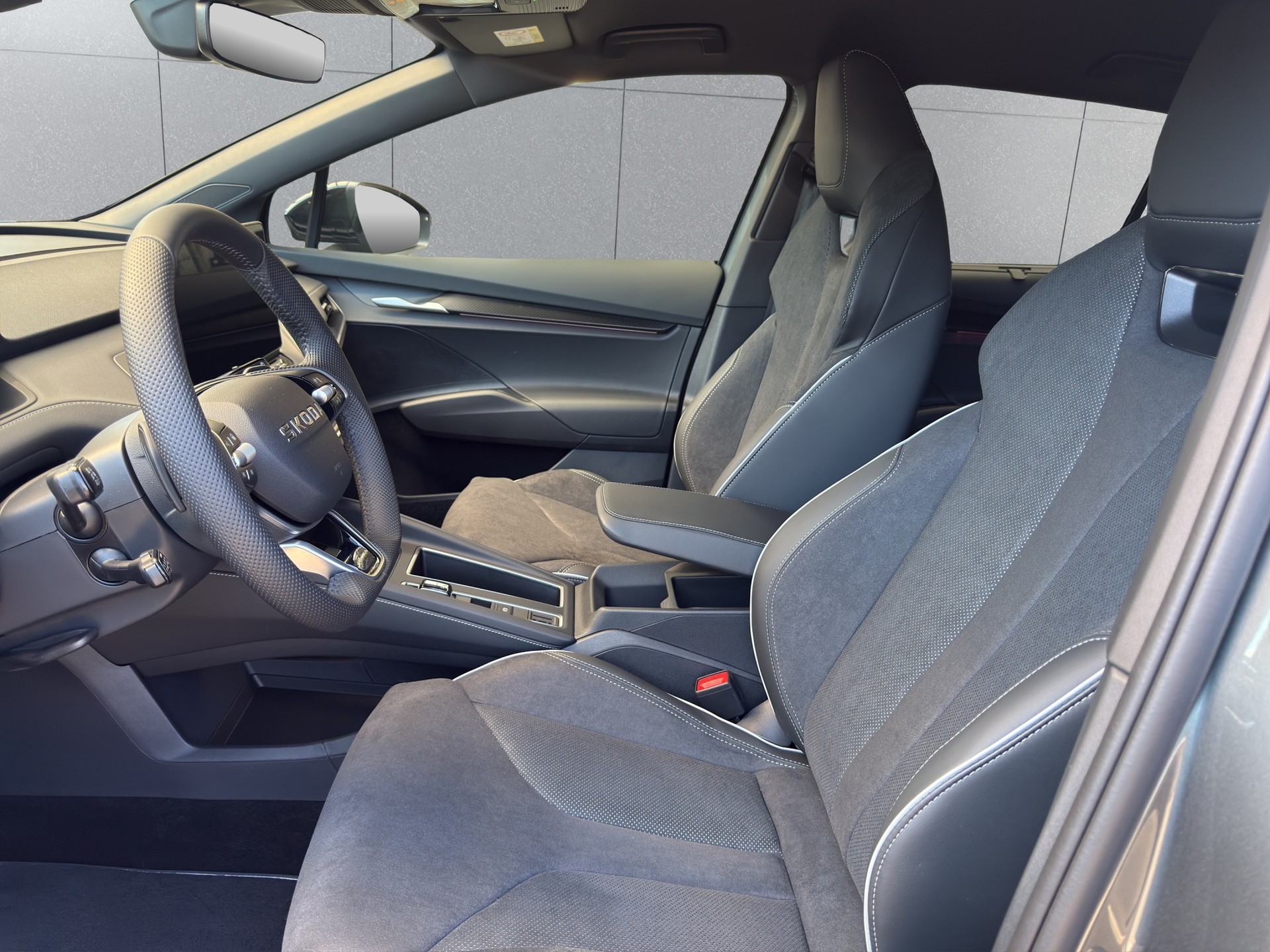 SKODA Enyaq 85 Sportline-image-10