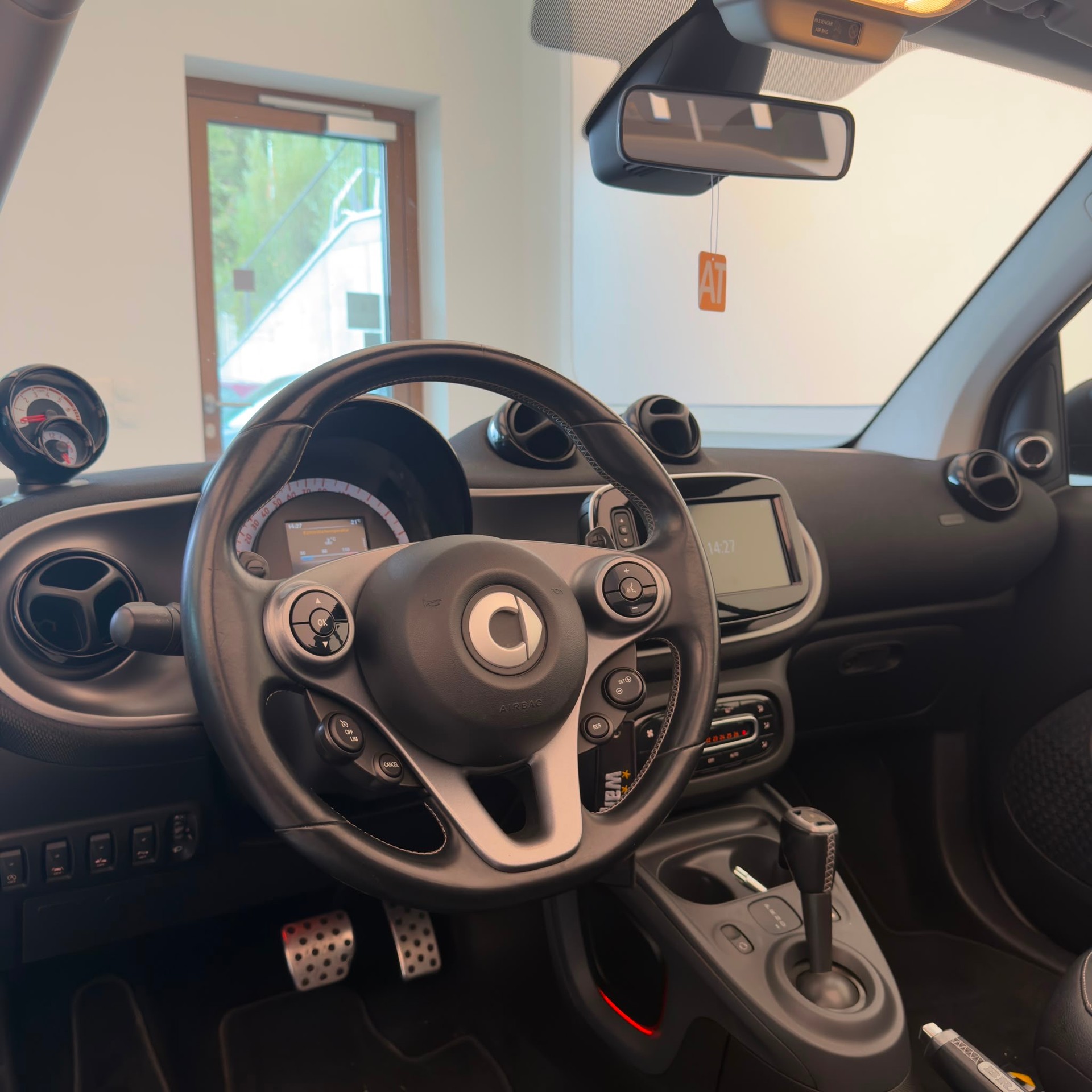 SMART fortwo Brabus Edition twinmatic-image-6
