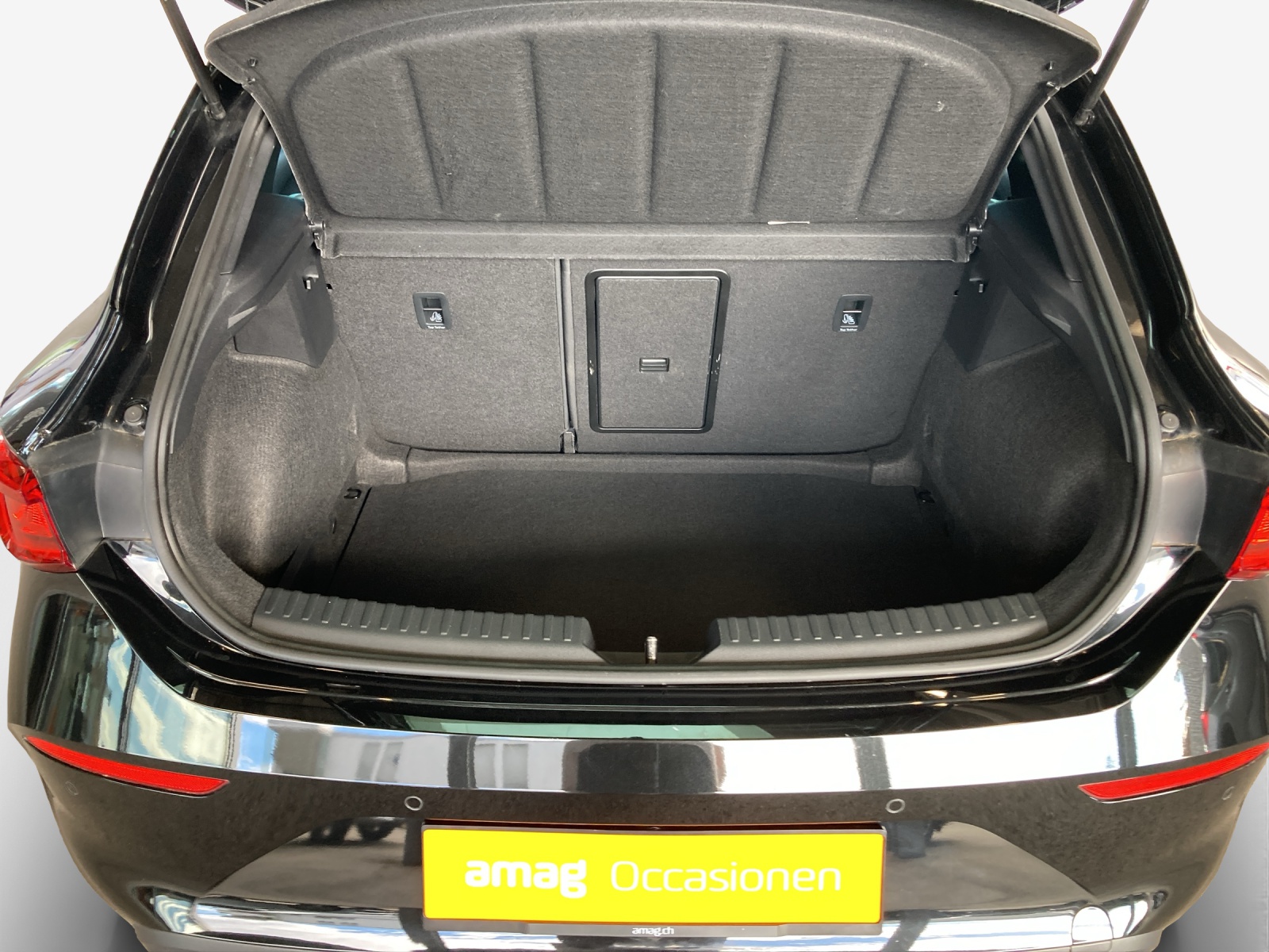 CUPRA LEON VZ 2.0 TSI DSG-image-12
