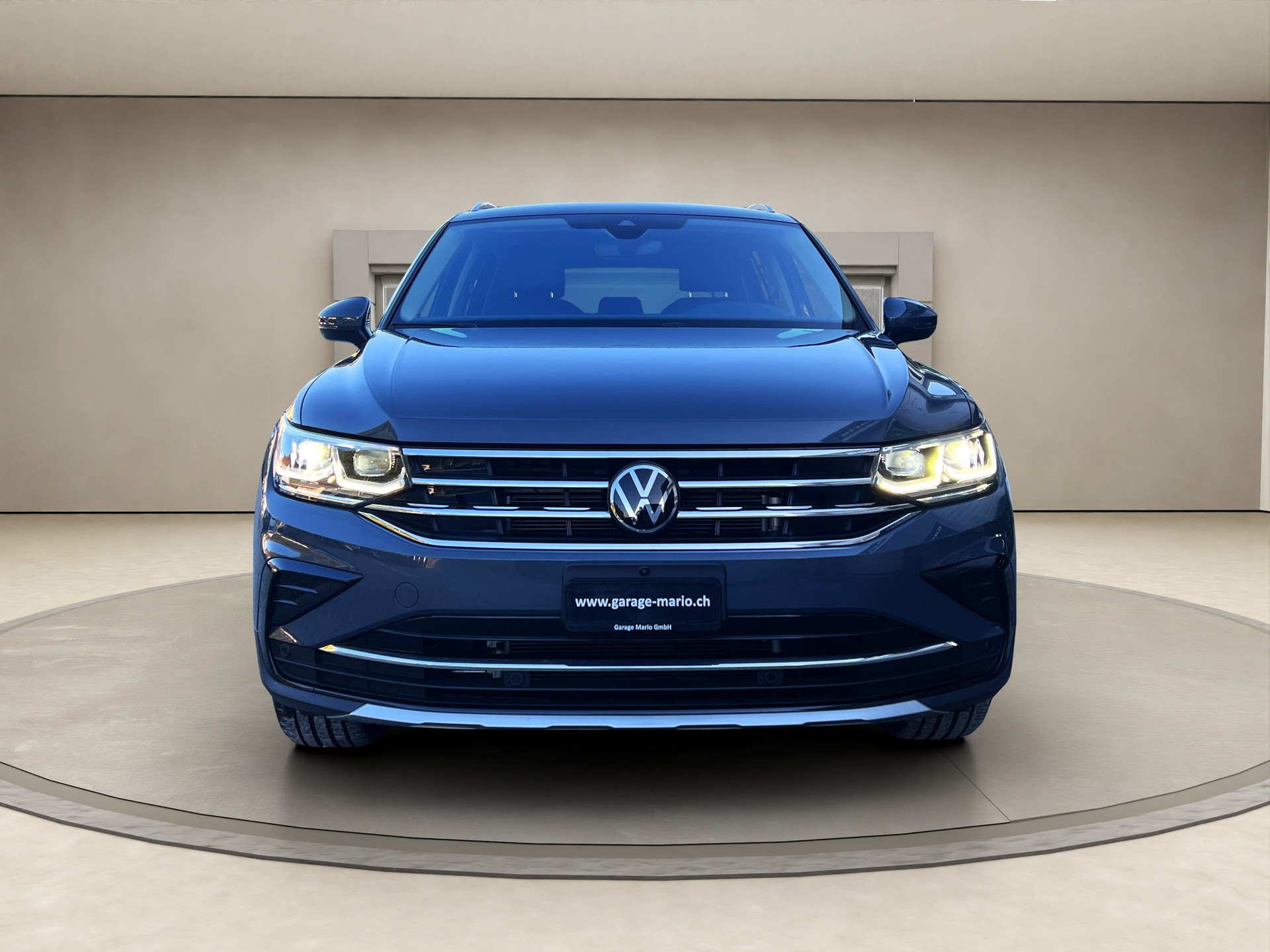 VW Tiguan 2.0 TDI SCR ❗Elegance 4Motion DSG❗✅CH-Fahrzeug & VOLLLEDERAUSSTATTUNG✅-image-1