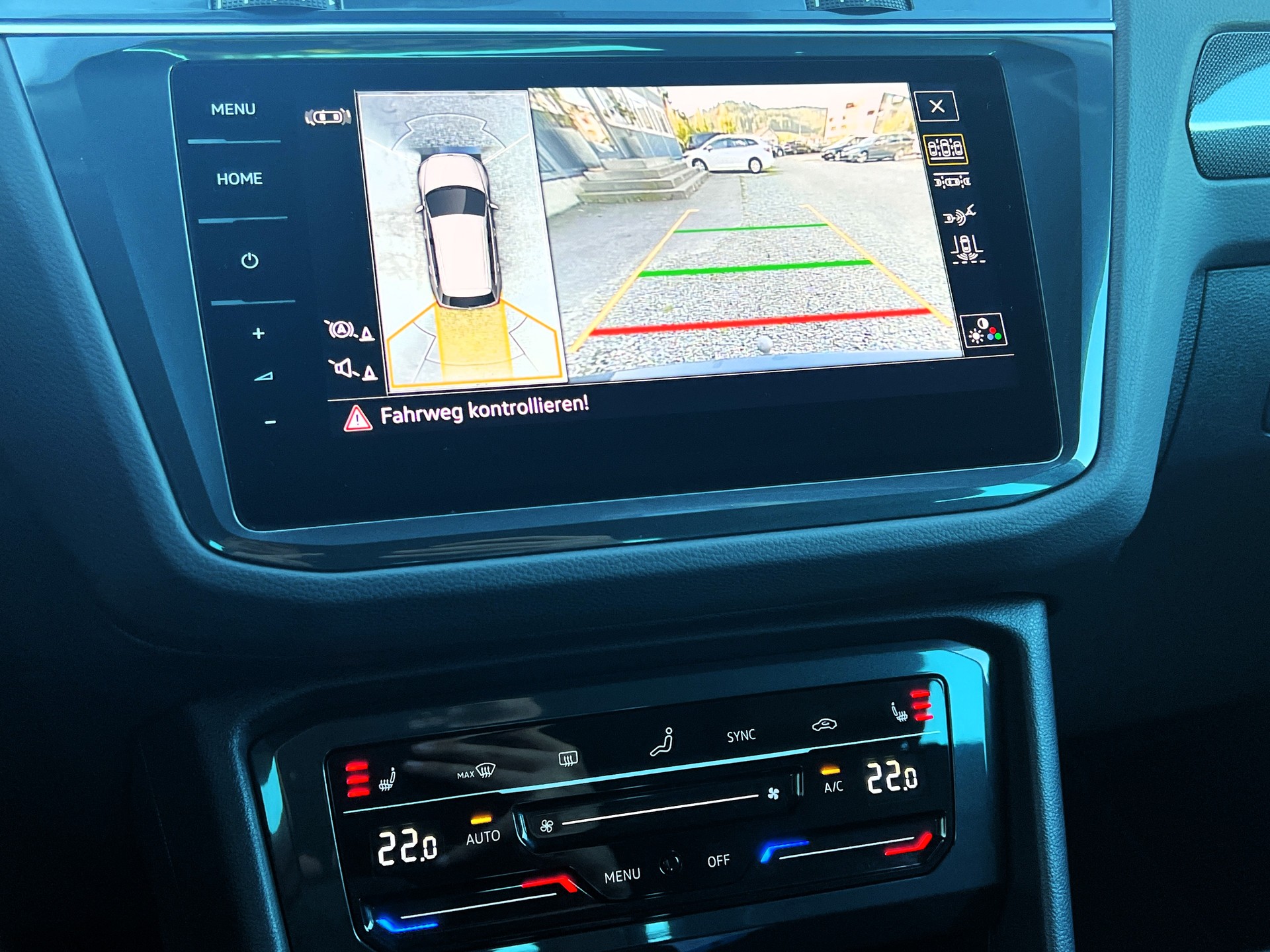 VW Tiguan 2.0 TDI SCR ❗Elegance 4Motion DSG❗✅CH-Fahrzeug & VOLLLEDERAUSSTATTUNG✅-image-12