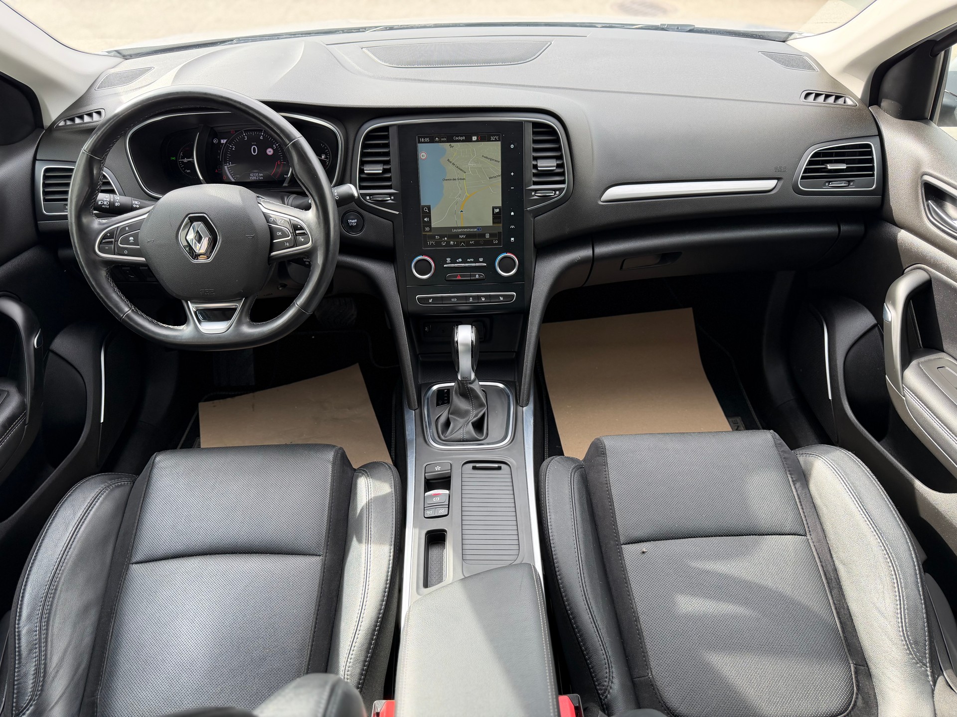 RENAULT Mégane 1.3 16V Turbo Intens EDC-image-10
