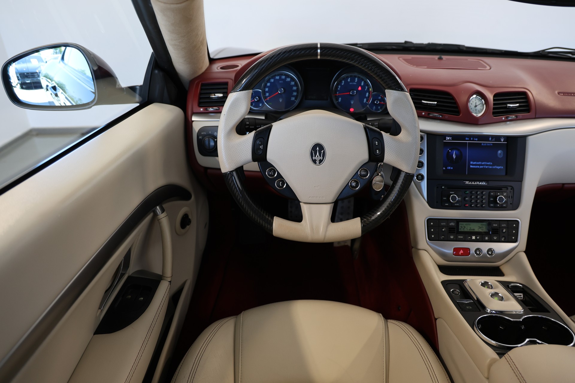 MASERATI GranTurismo Sport **ROSSO SCURO**-image-8