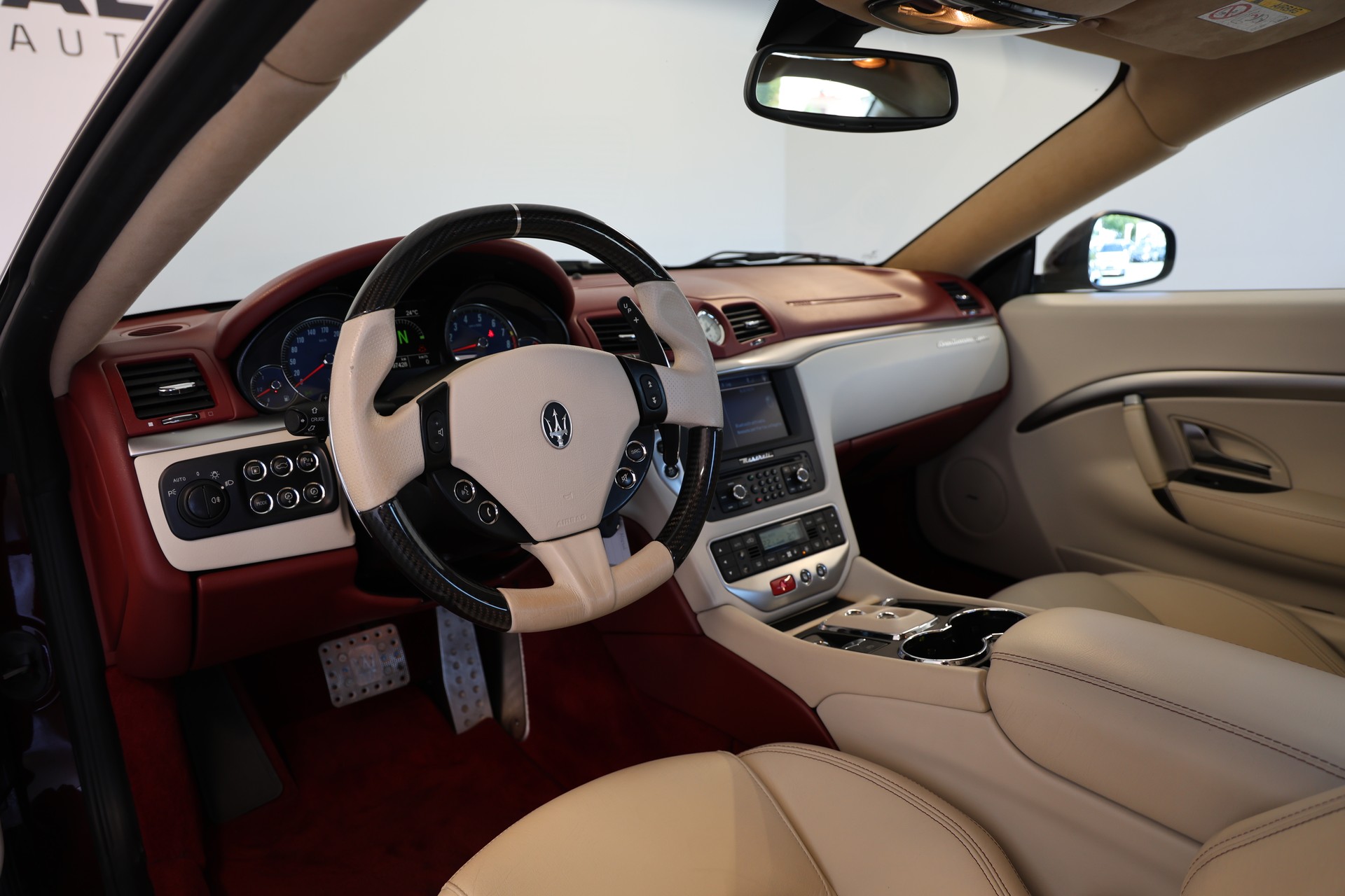 MASERATI GranTurismo Sport **ROSSO SCURO**-image-7