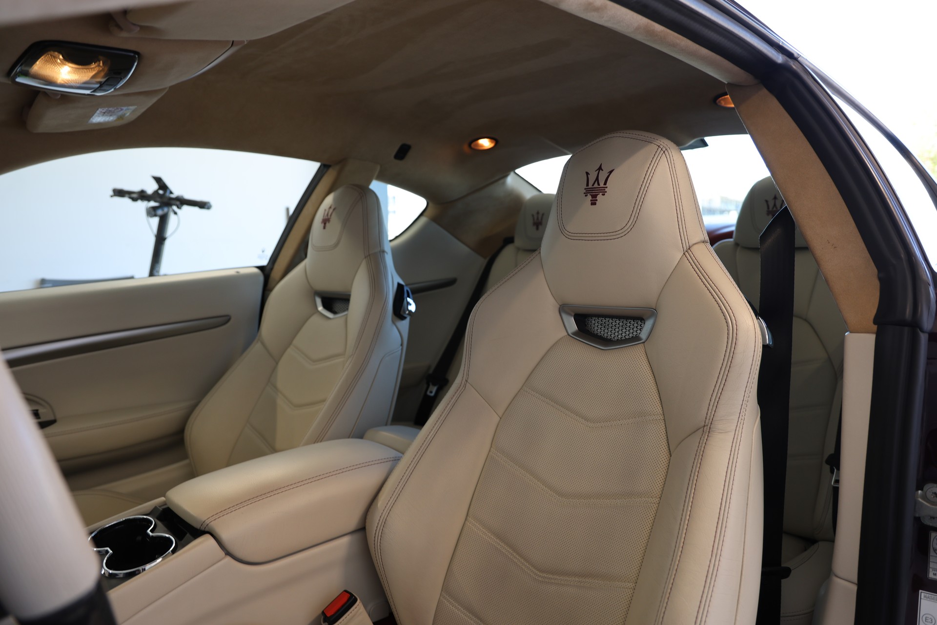 MASERATI GranTurismo Sport **ROSSO SCURO**-image-6