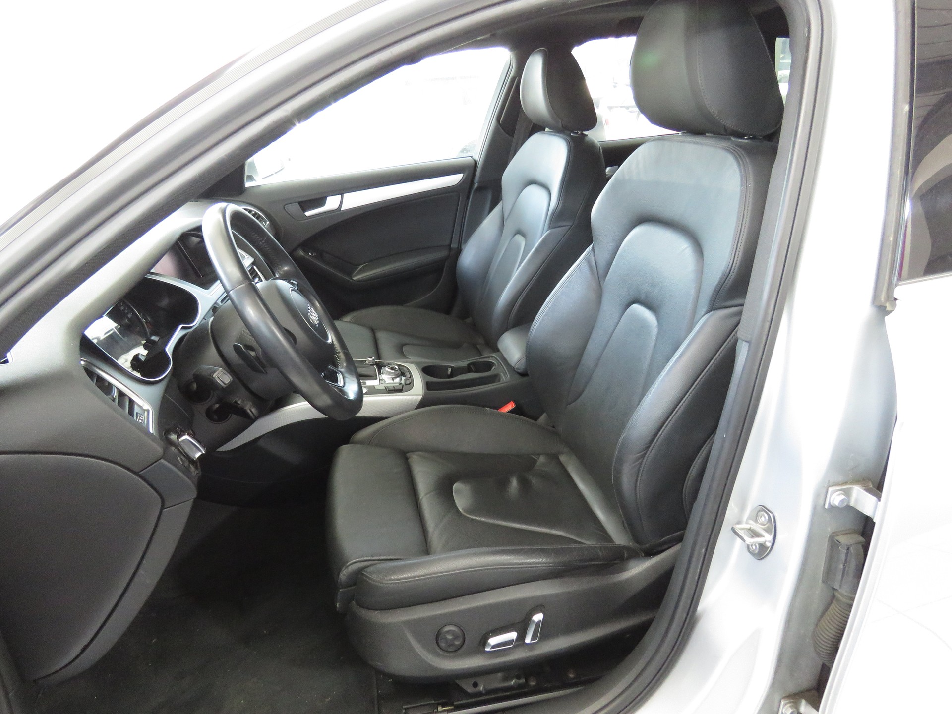 AUDI A4 allroad 3.0 TDI Quattro S-tronic (Automat) Fixpreis !!!-image-7