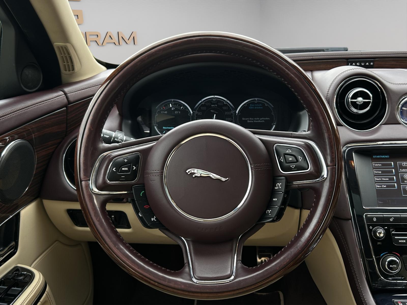 JAGUAR XJ LWB 5.0 V8 S/C Supersport Automatic-image-14