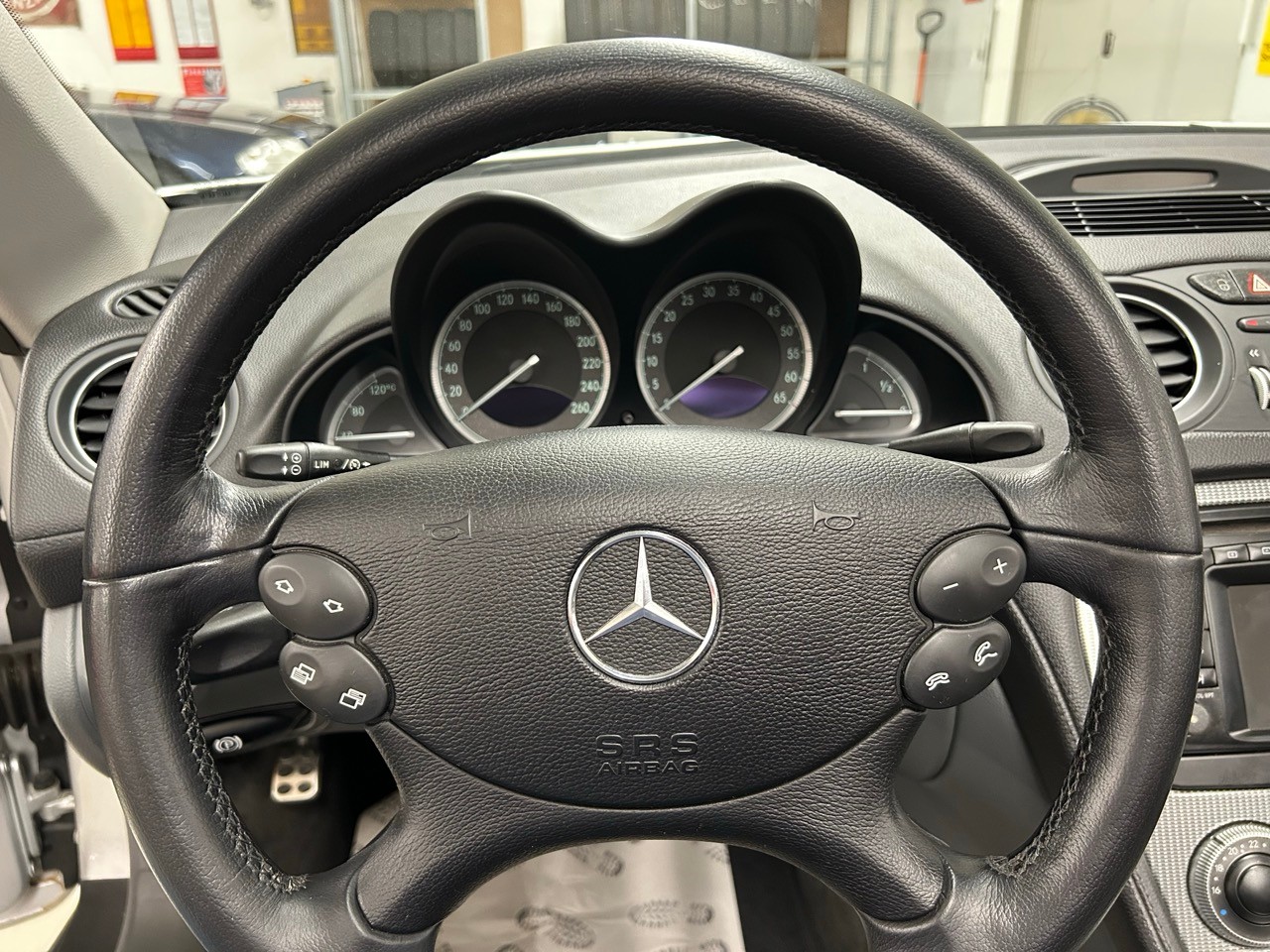 MERCEDES-BENZ SL 500-image-12