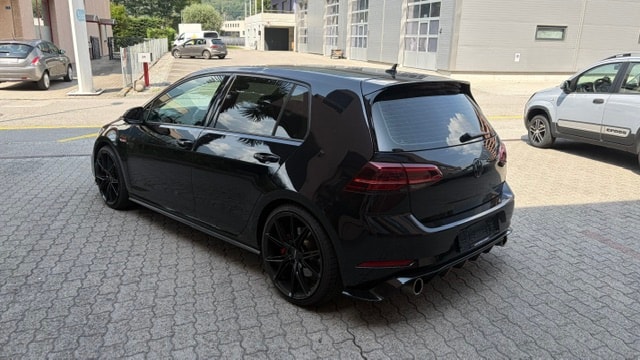 VW Golf 2.0 TSI GTI Performance DSG-image-3