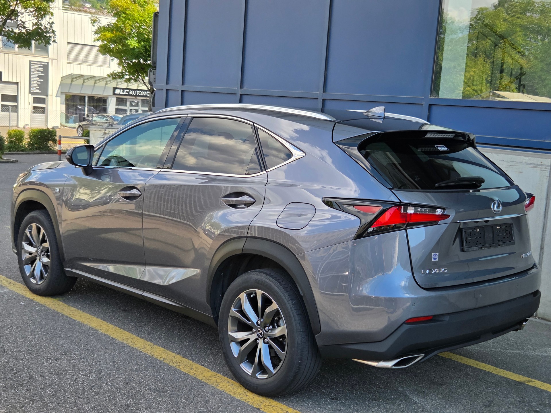 LEXUS NX 200t F-Sport AWD Automatic-image-4