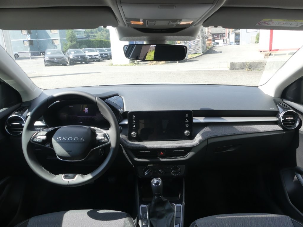 SKODA Fabia 1.0 TSI Selection-image-7
