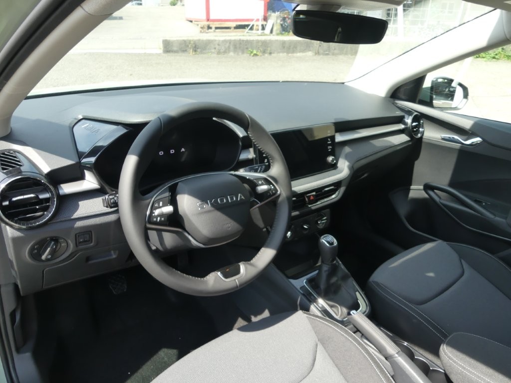 SKODA Fabia 1.0 TSI Selection-image-6