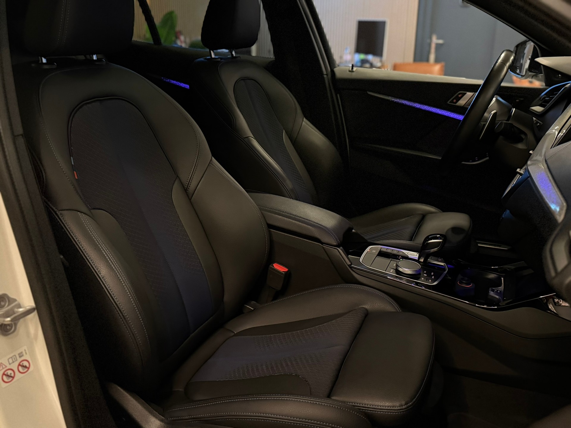 BMW 120d xDrive Steptronic Pure M Sport-image-13