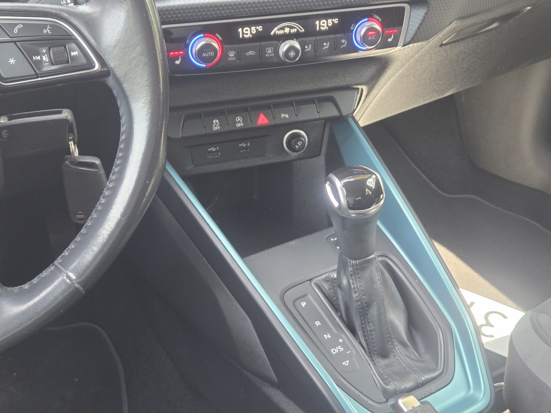 AUDI A1 Sportback 30 TFSI S Line Attraction S-tronic * Ab MFK * Expertisé *-image-8