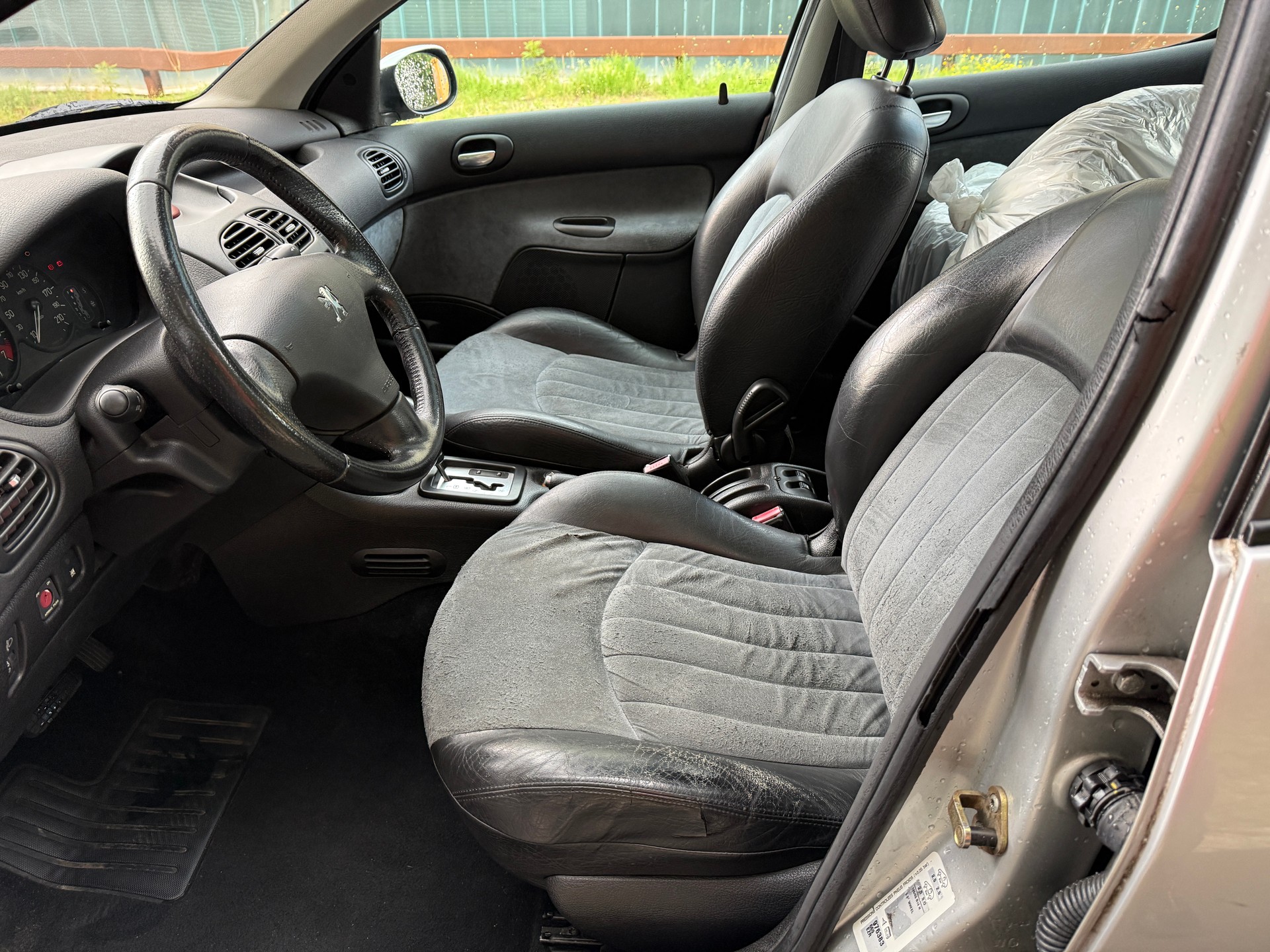 PEUGEOT 206 1.6 16V Black&Silver-image-9