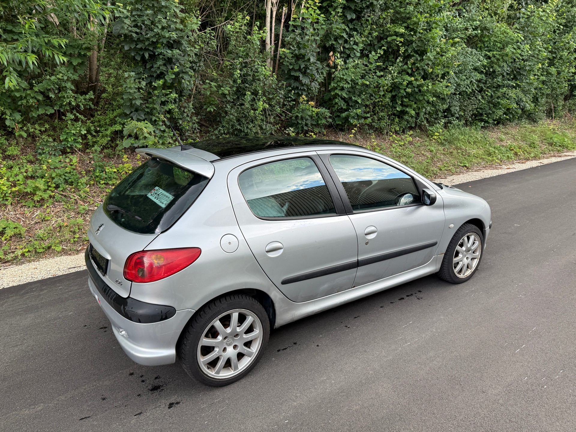 PEUGEOT 206 1.6 16V Black&Silver-showroom-element-3
