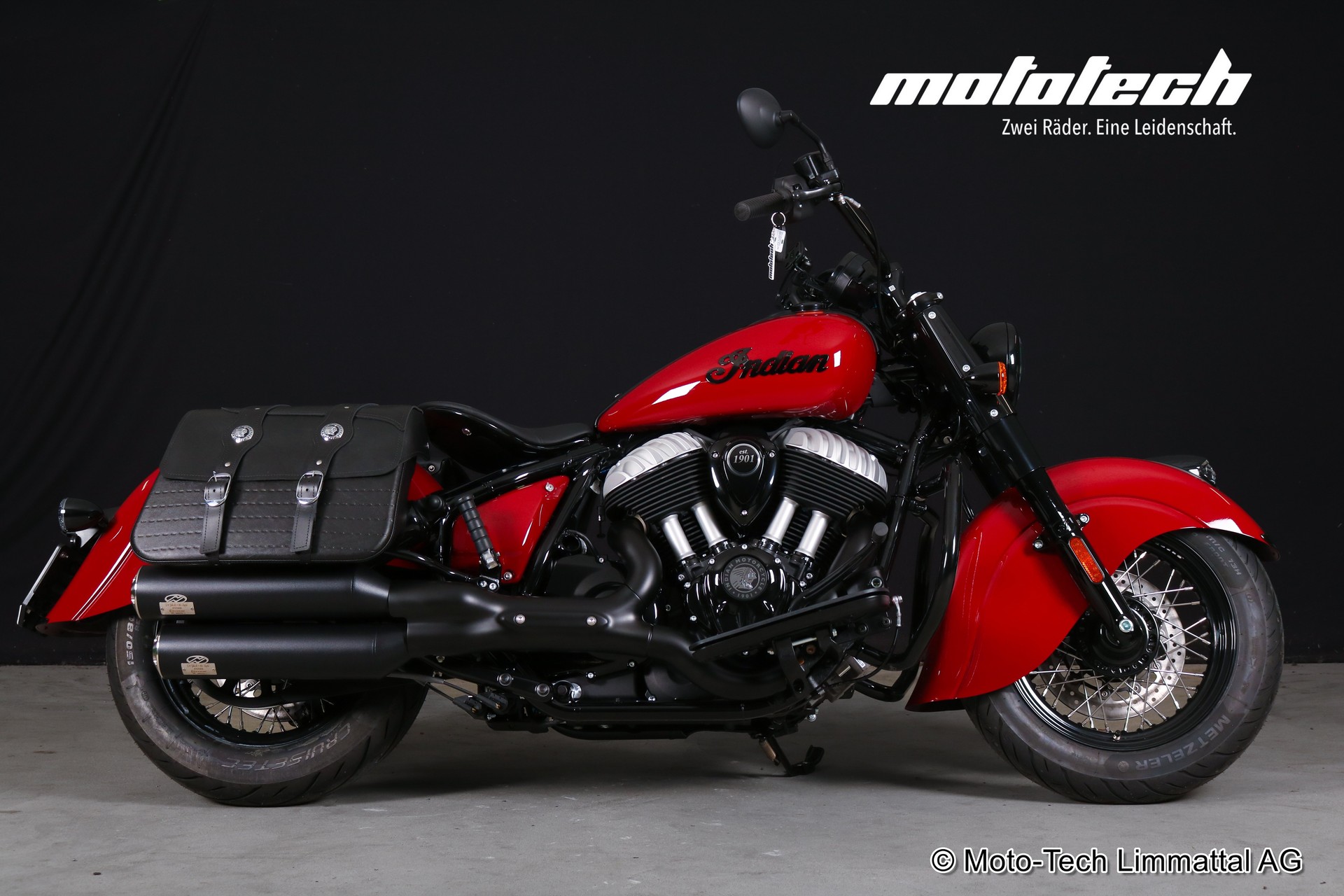 INDIAN Chief Vintage-showroom-element-1