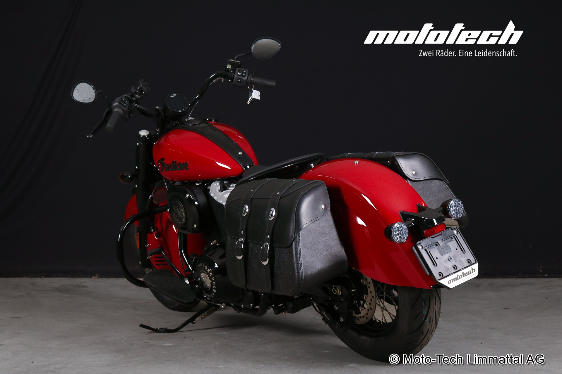 INDIAN Chief Vintage-showroom-element-3