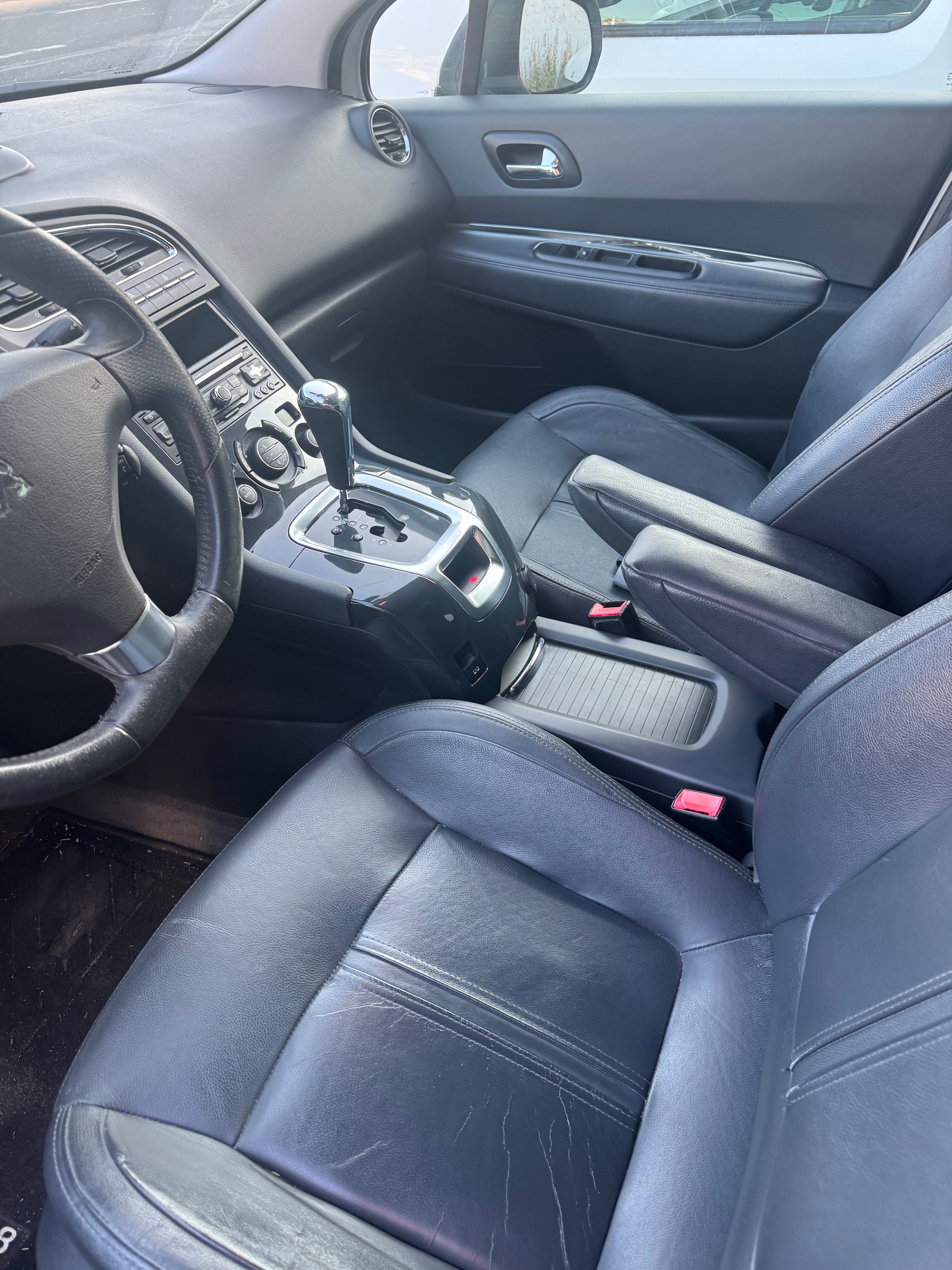 PEUGEOT Allure-image-5