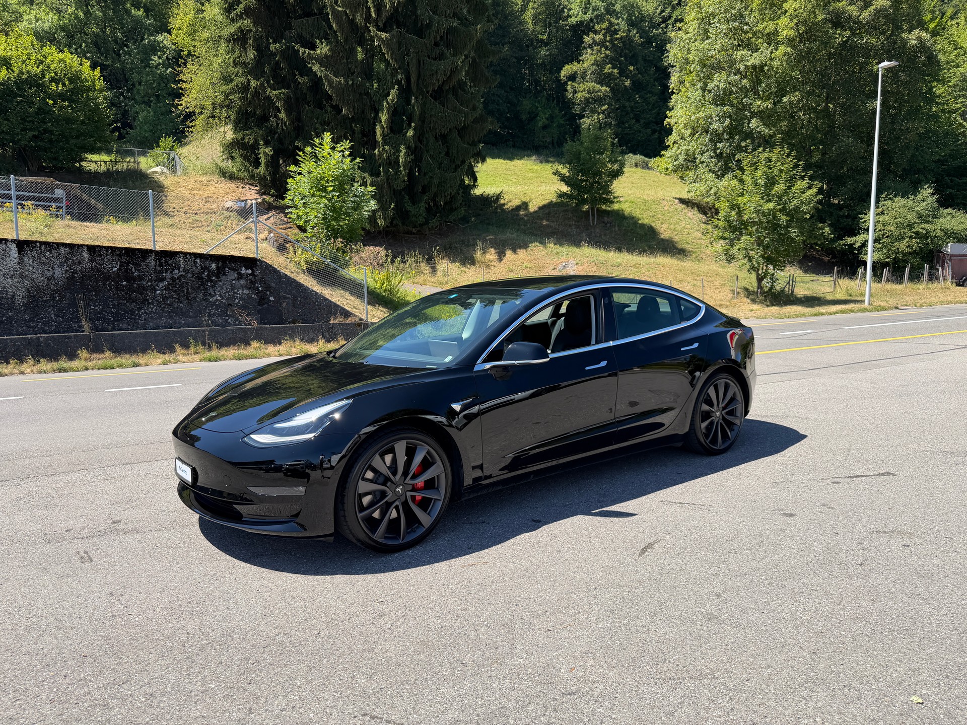 TESLA Model 3 Performance Dual Motor AWD-image-1